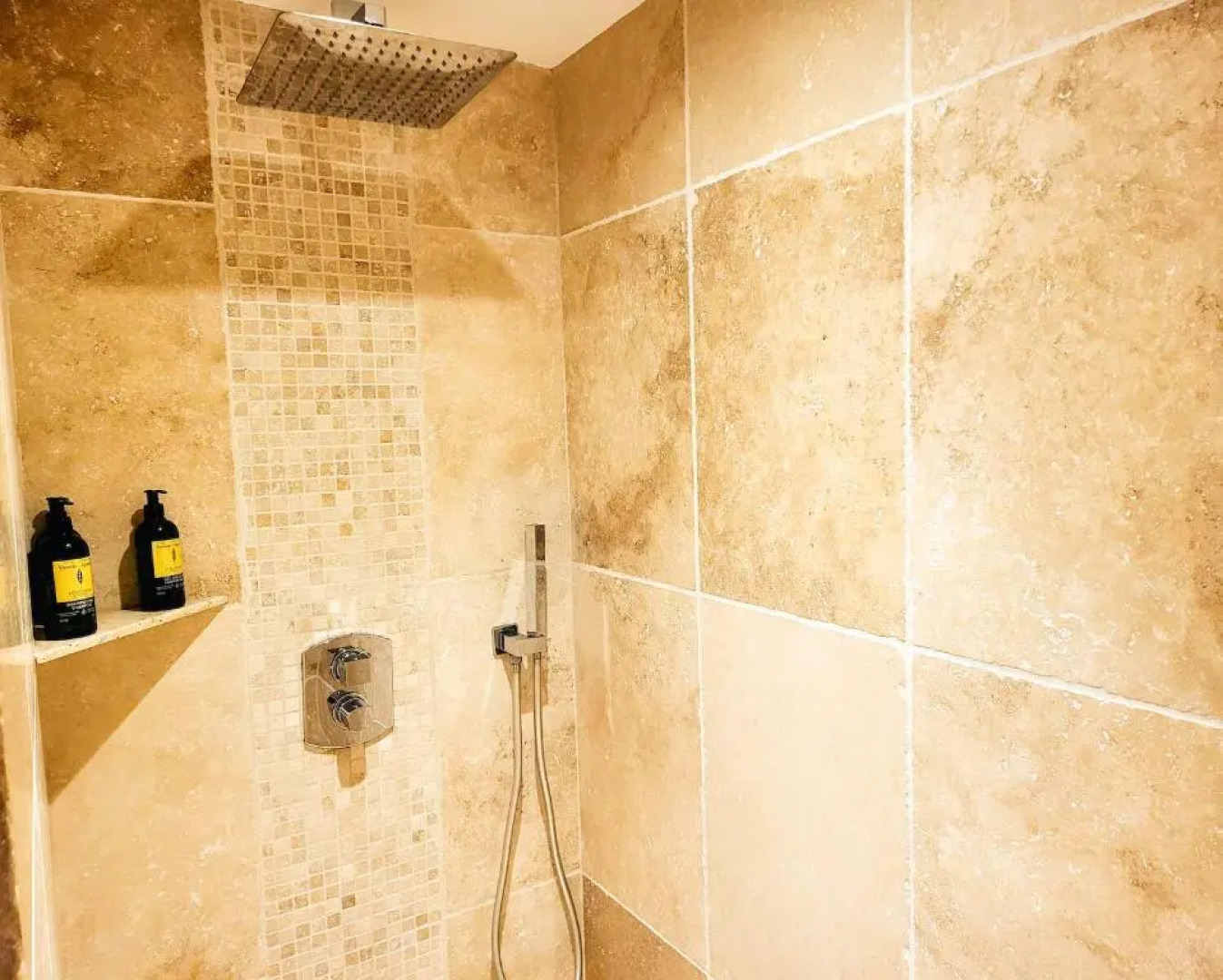 Domaine Ribiera, Hotel 5 Etoiles, SPA & Golf - Forcalquier