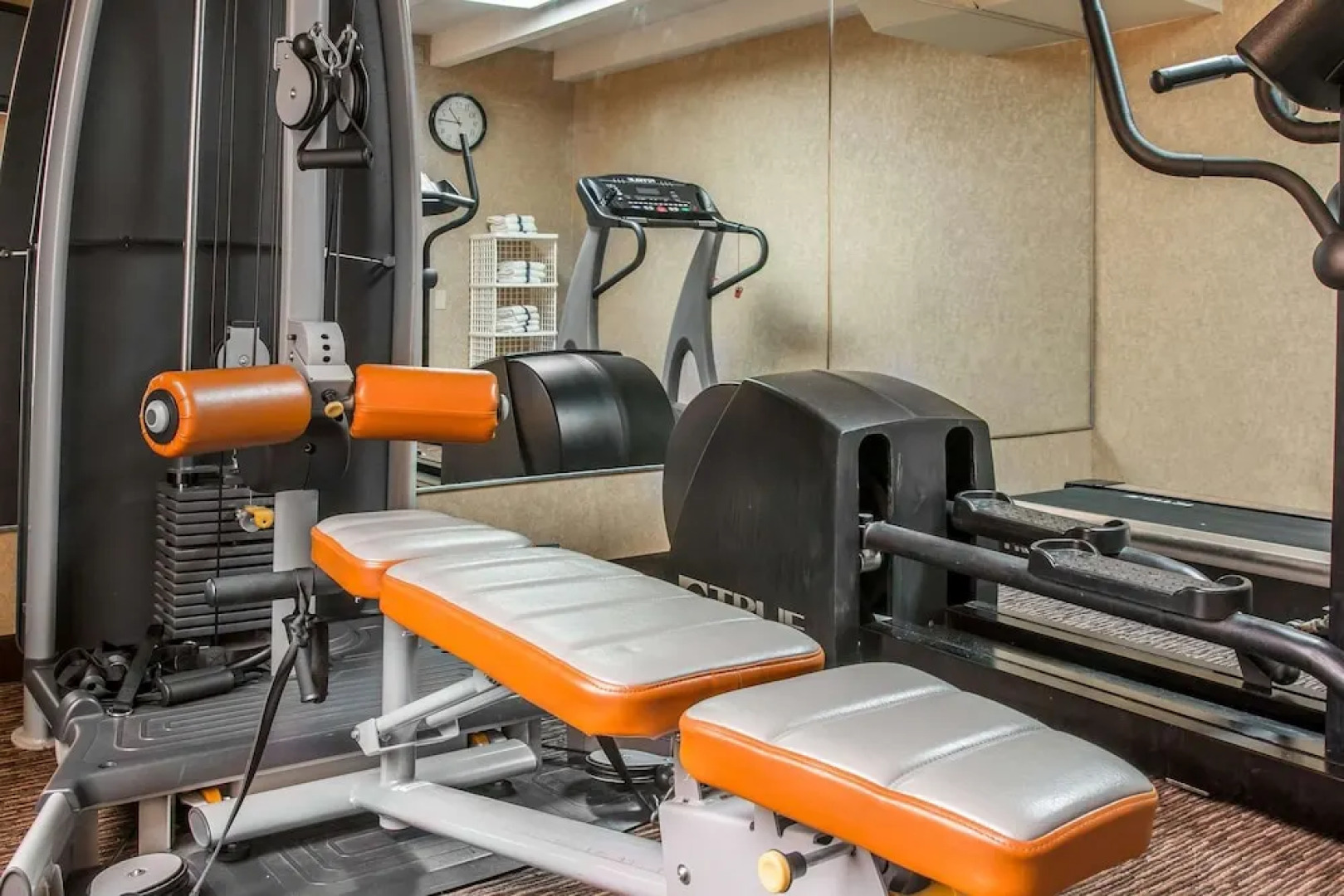 Country Inn & Suites by Radisson Battle Creek MI