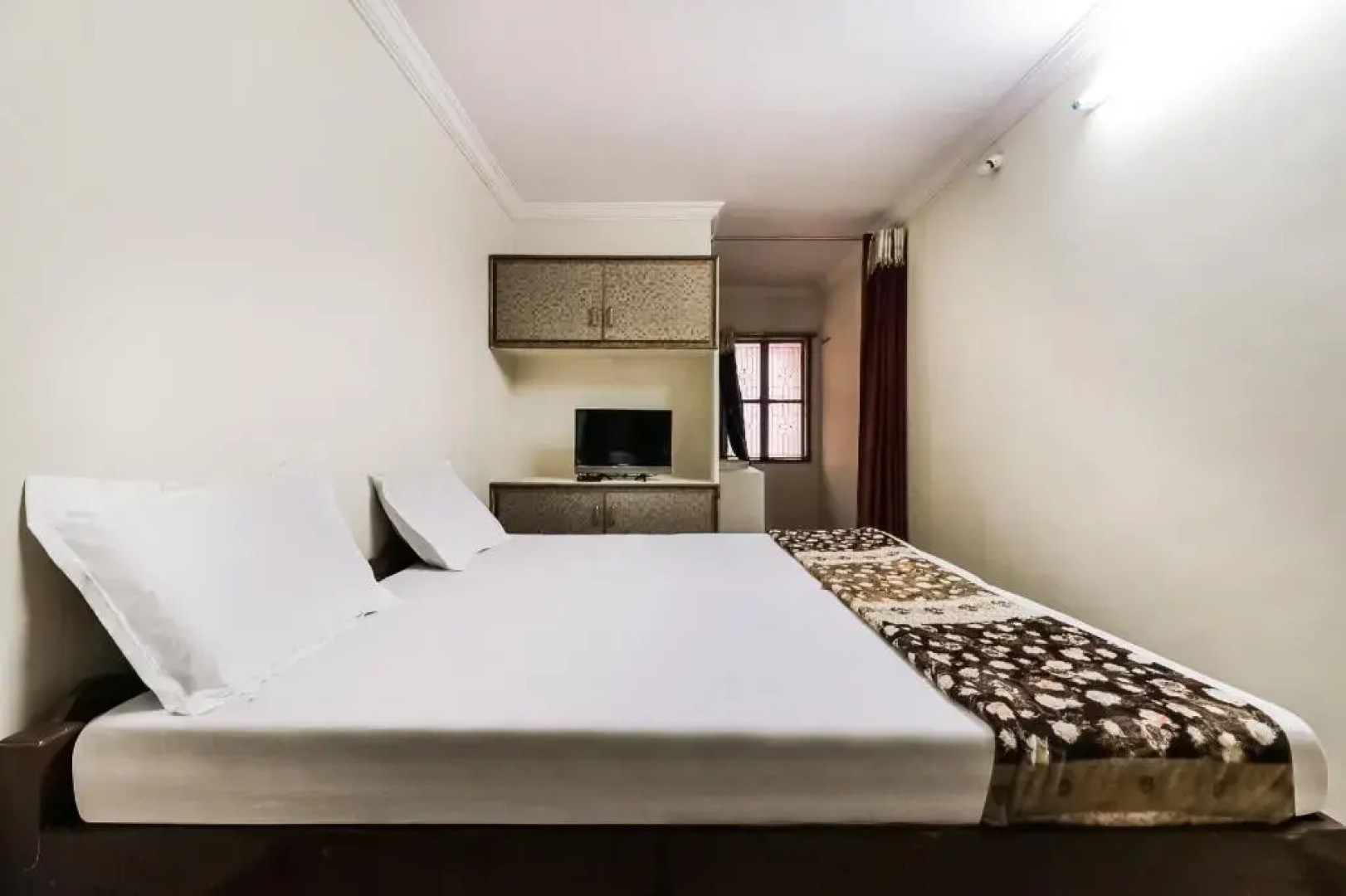 Tarangini Residency & Lodge by OYO Rooms