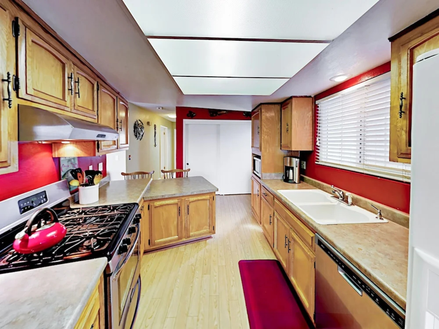 324 Sandpiper Home 5 Bedrooms 3 Bathrooms Home
