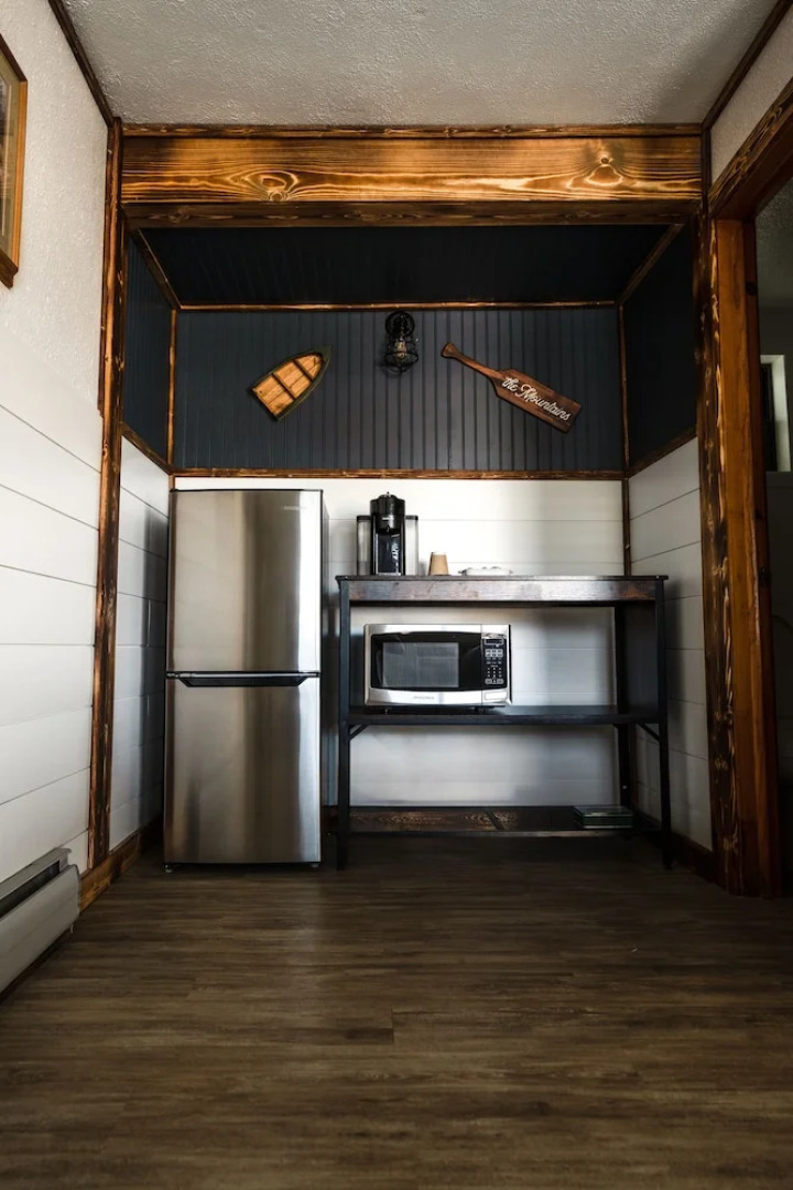 Columbia Point Resort