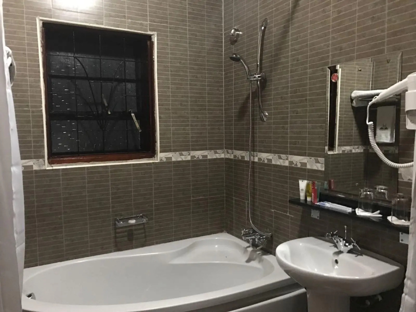 Kyangabi Crater Resort