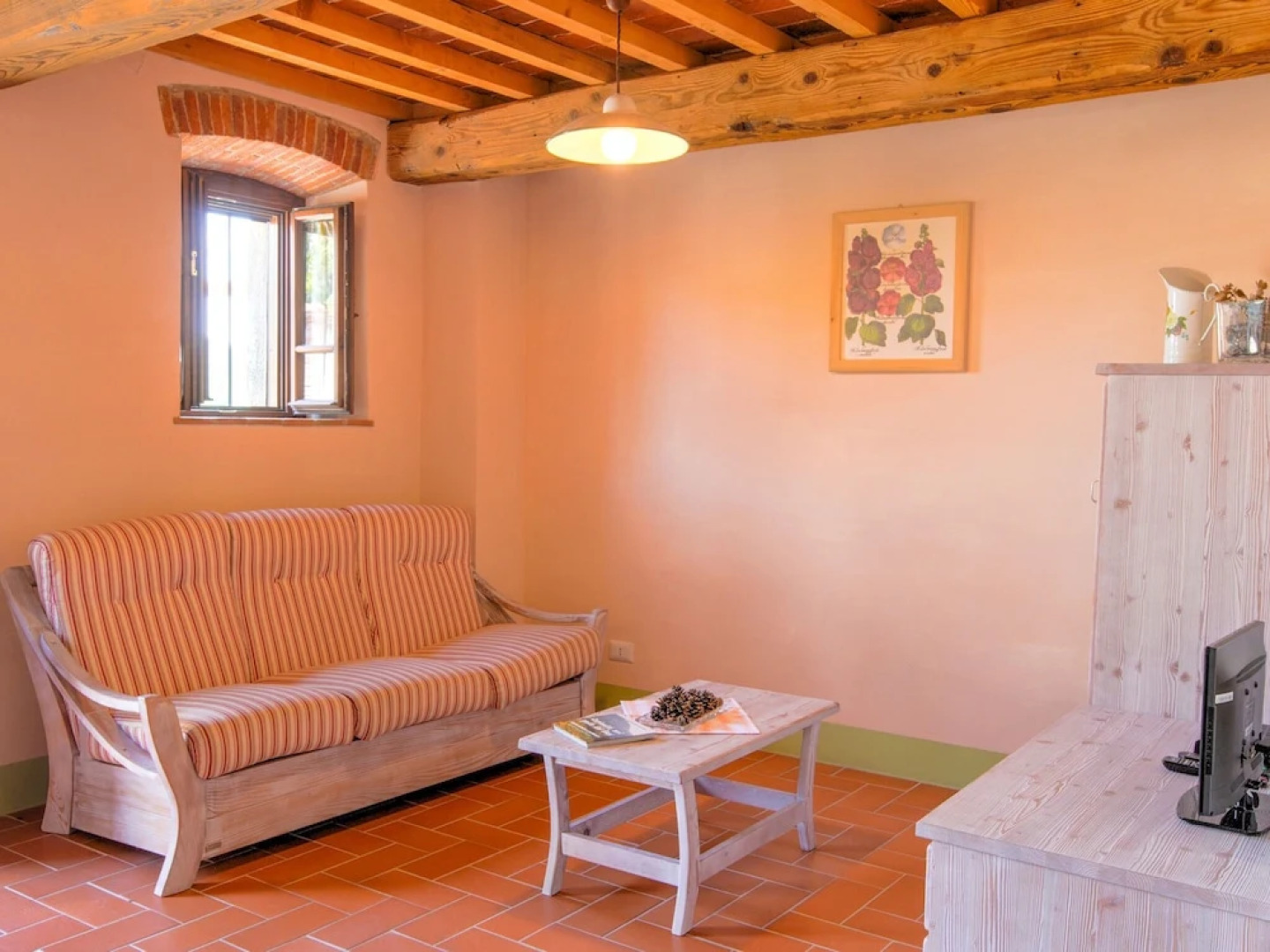 Spacious Holiday Home with Swimming Pool in Anghiari