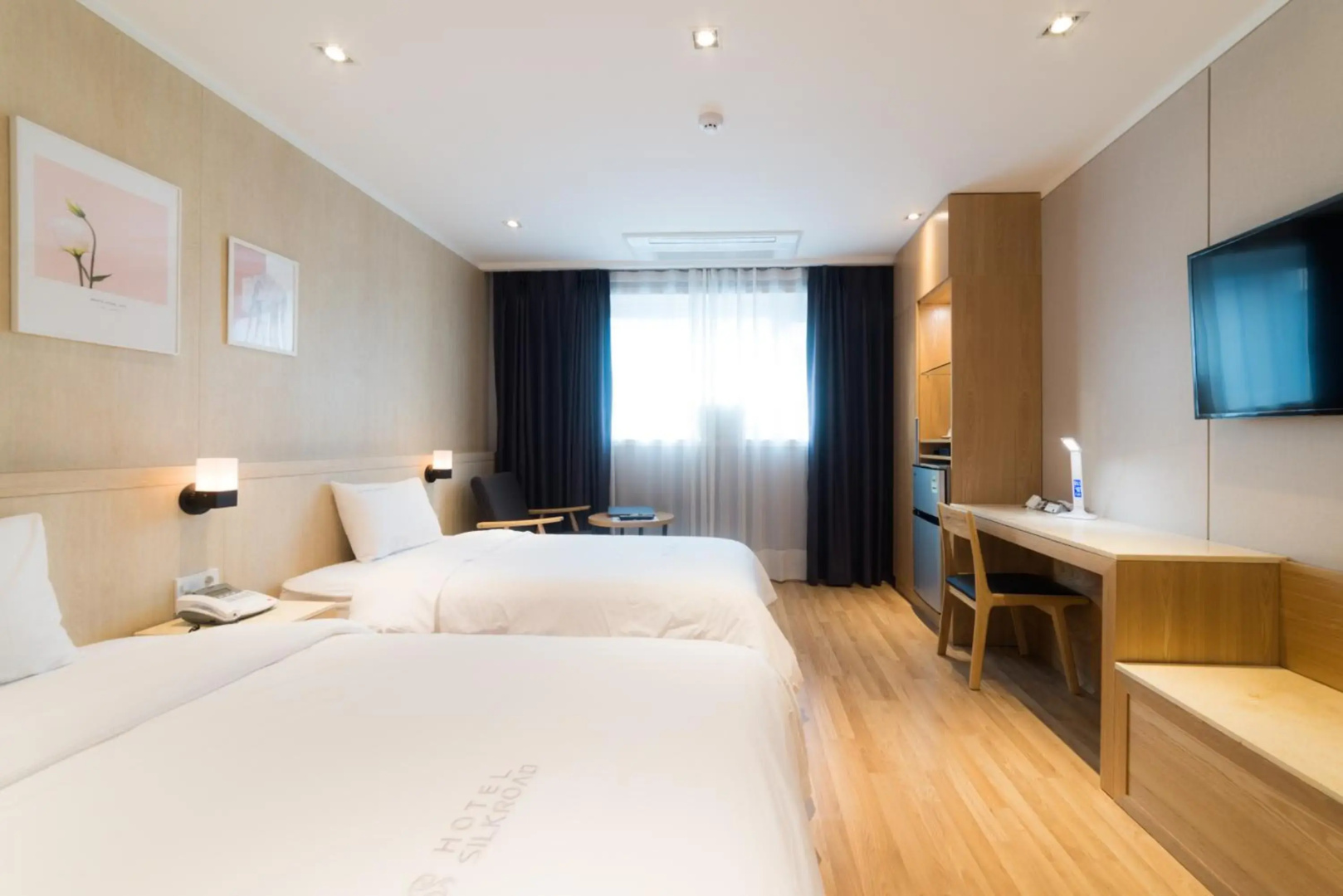 Reborn Suwon Silkroad Hotel