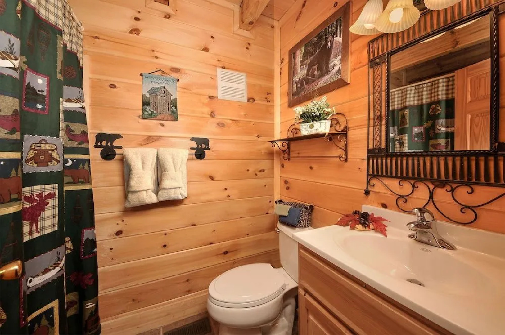 Hakuna Matata - 2 Br cabin by RedAwning