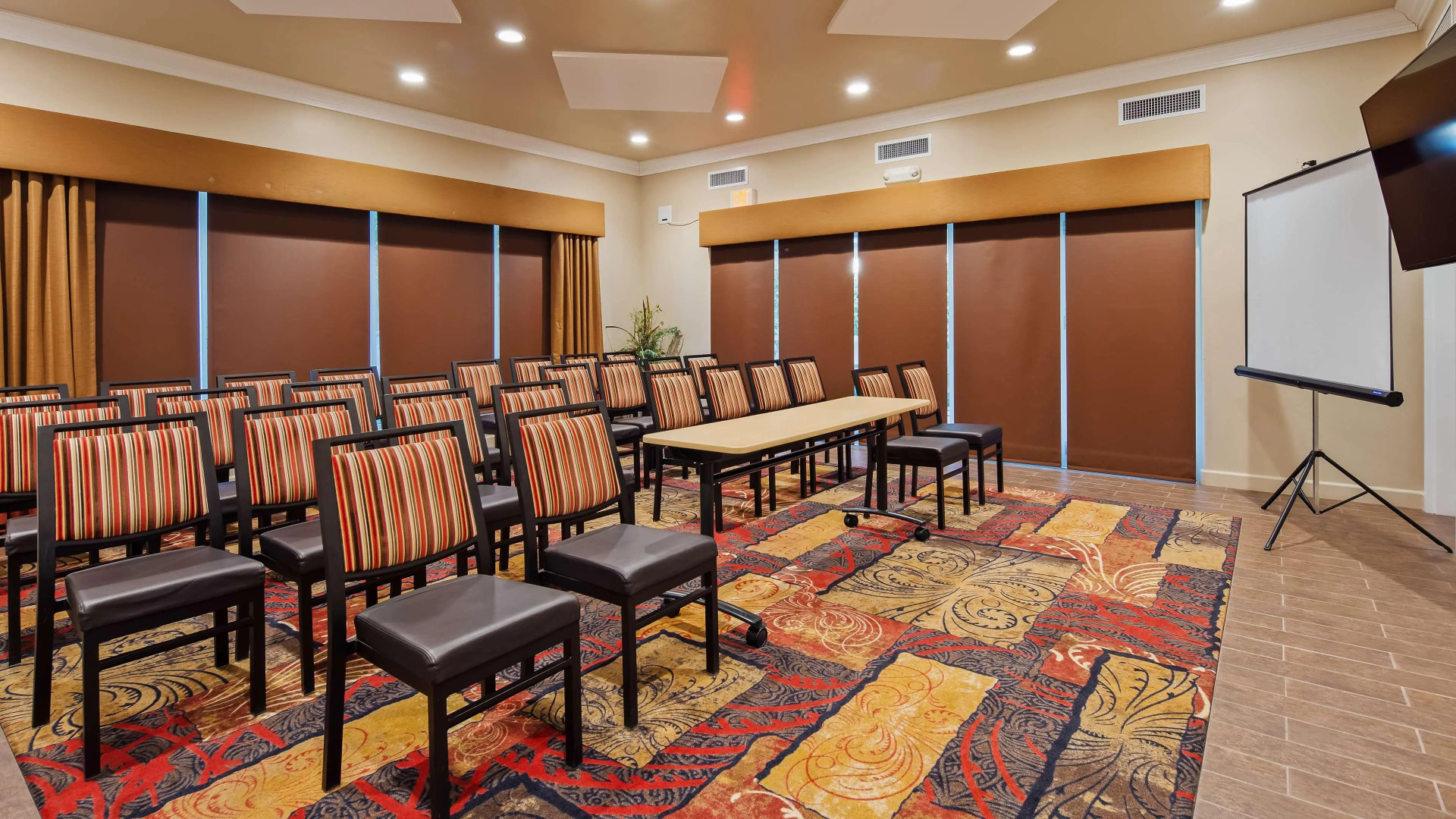 Best Western Plus Black Oak