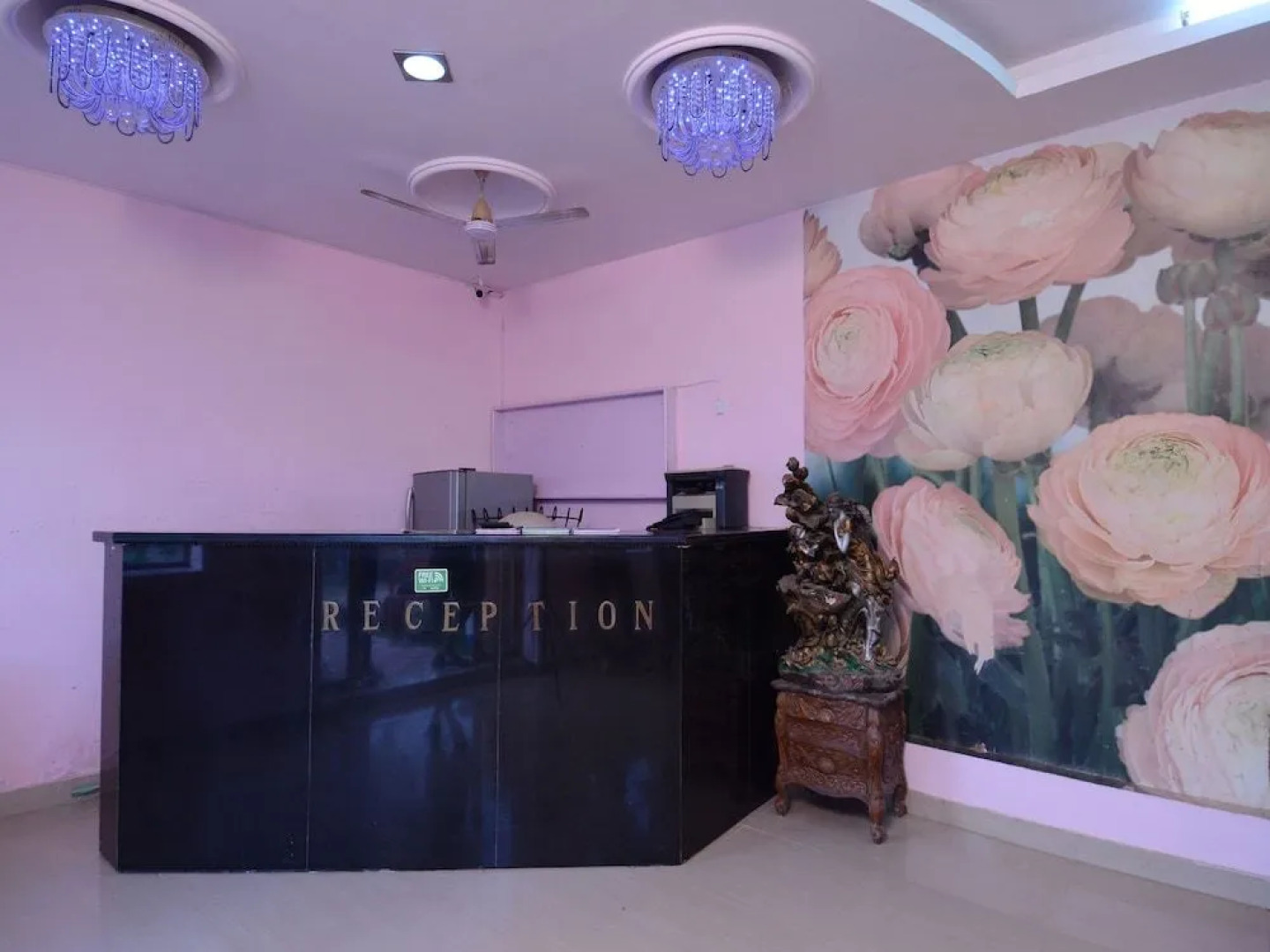 OYO 17368 Ranibagh Palace