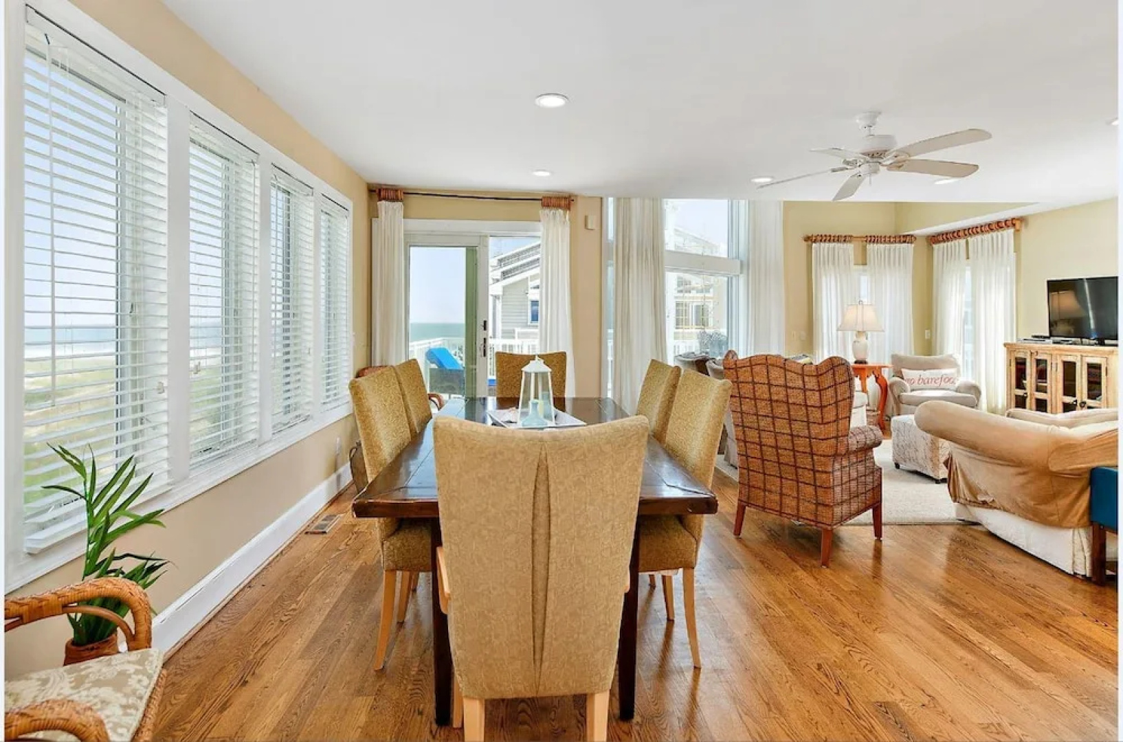 The Curves #1 40107 Owens Ct by Long & Foster