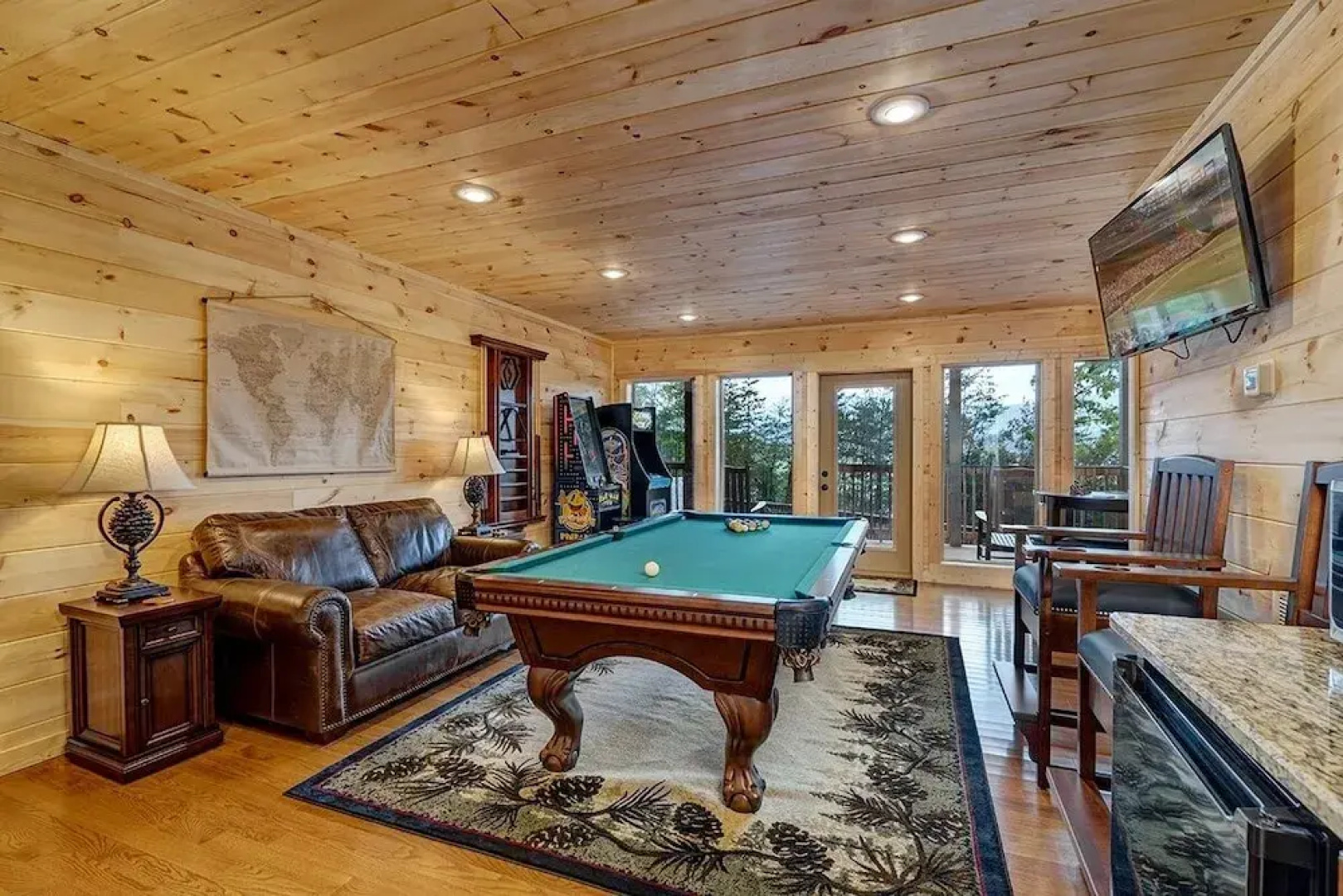 Majestic Mountain View - 4 Bedrooms, 4.5 Baths, Sleeps 12 4 Cabin by RedAwning