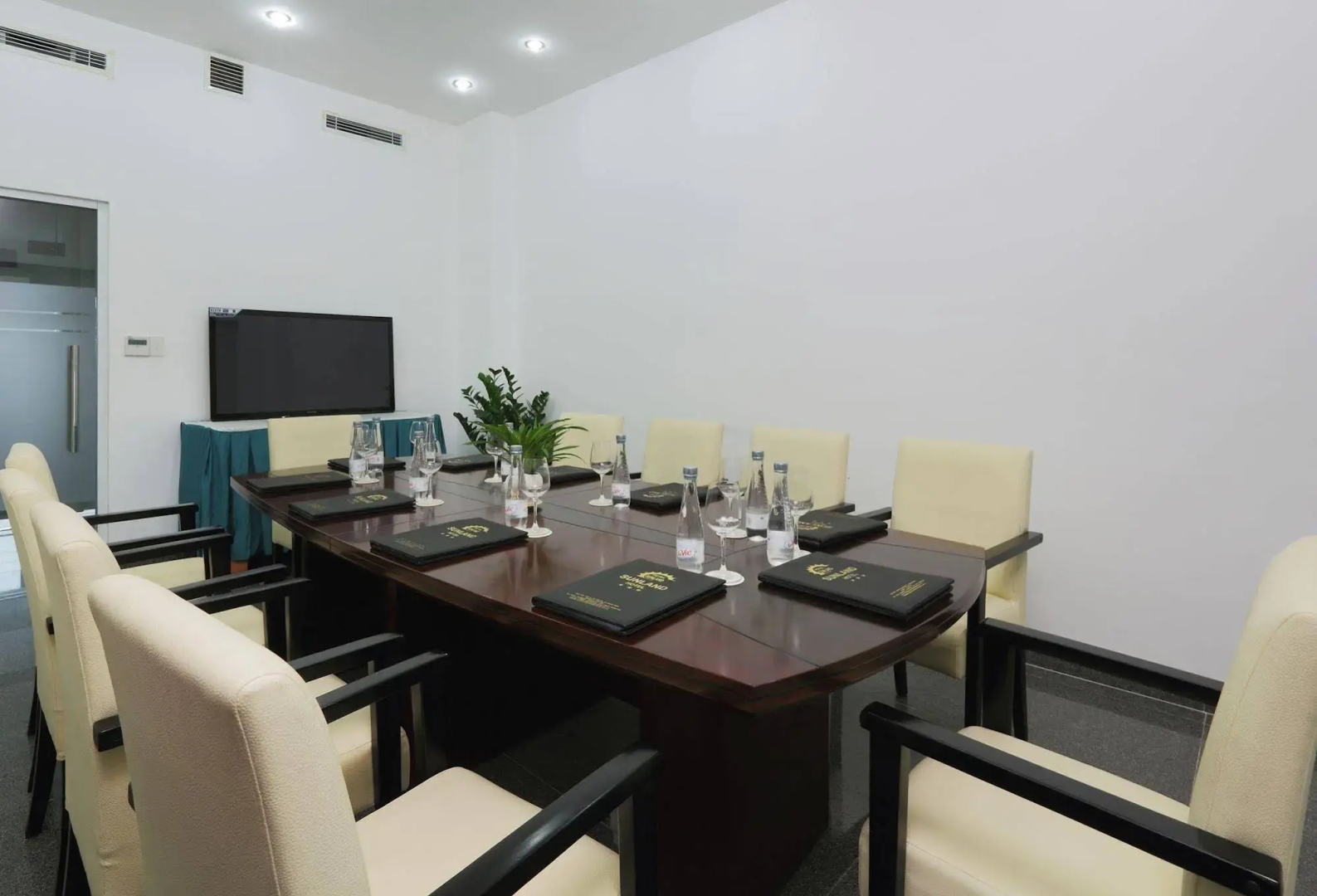 Hanting Hotel - Ho Chi Minh City (胡志明汉庭国际中心酒店)