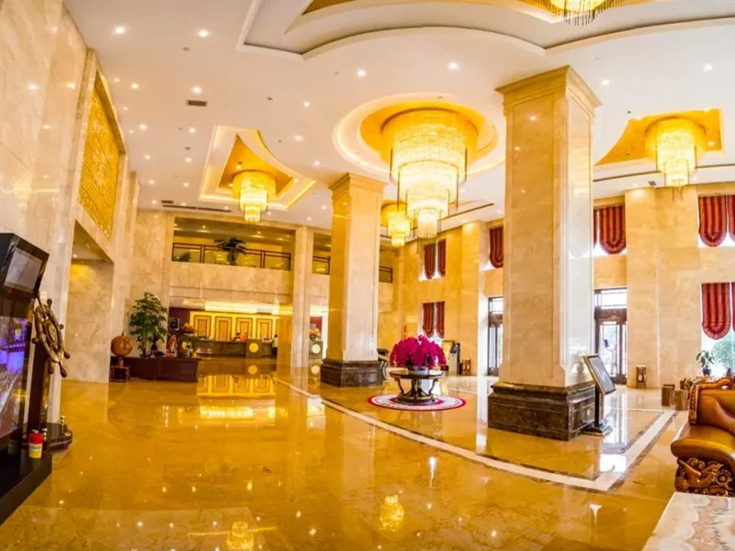 Jiangshan Hotel