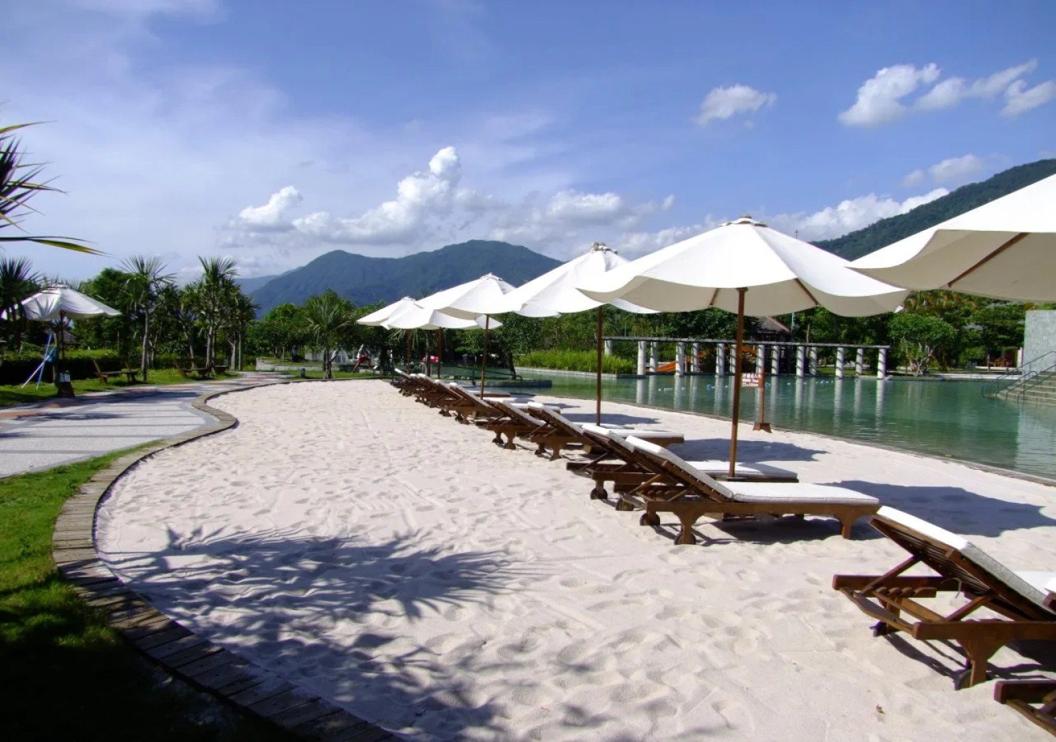 Dalukuan park and hotel