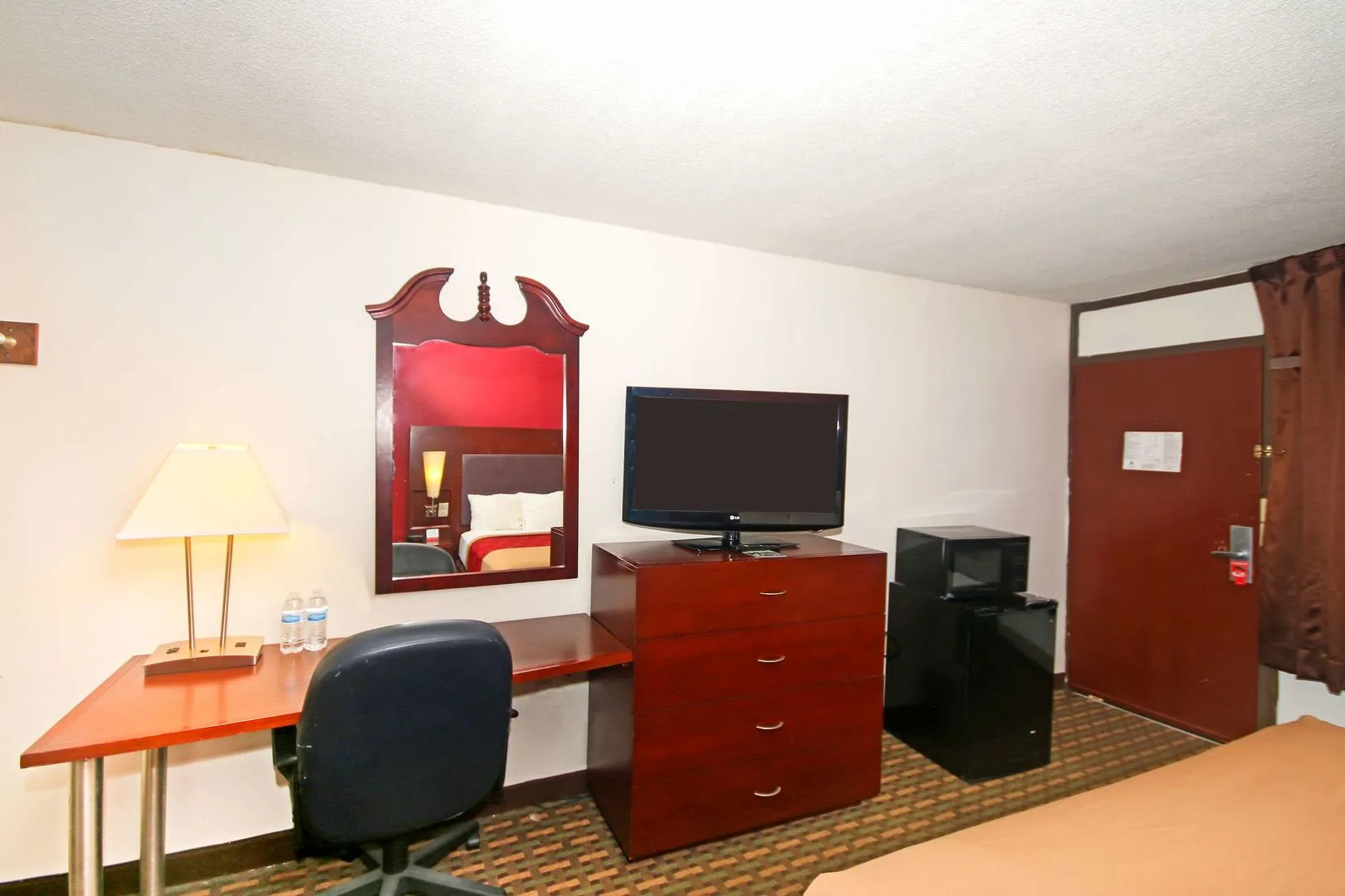Americas Best Value Inn Pilot Mountain