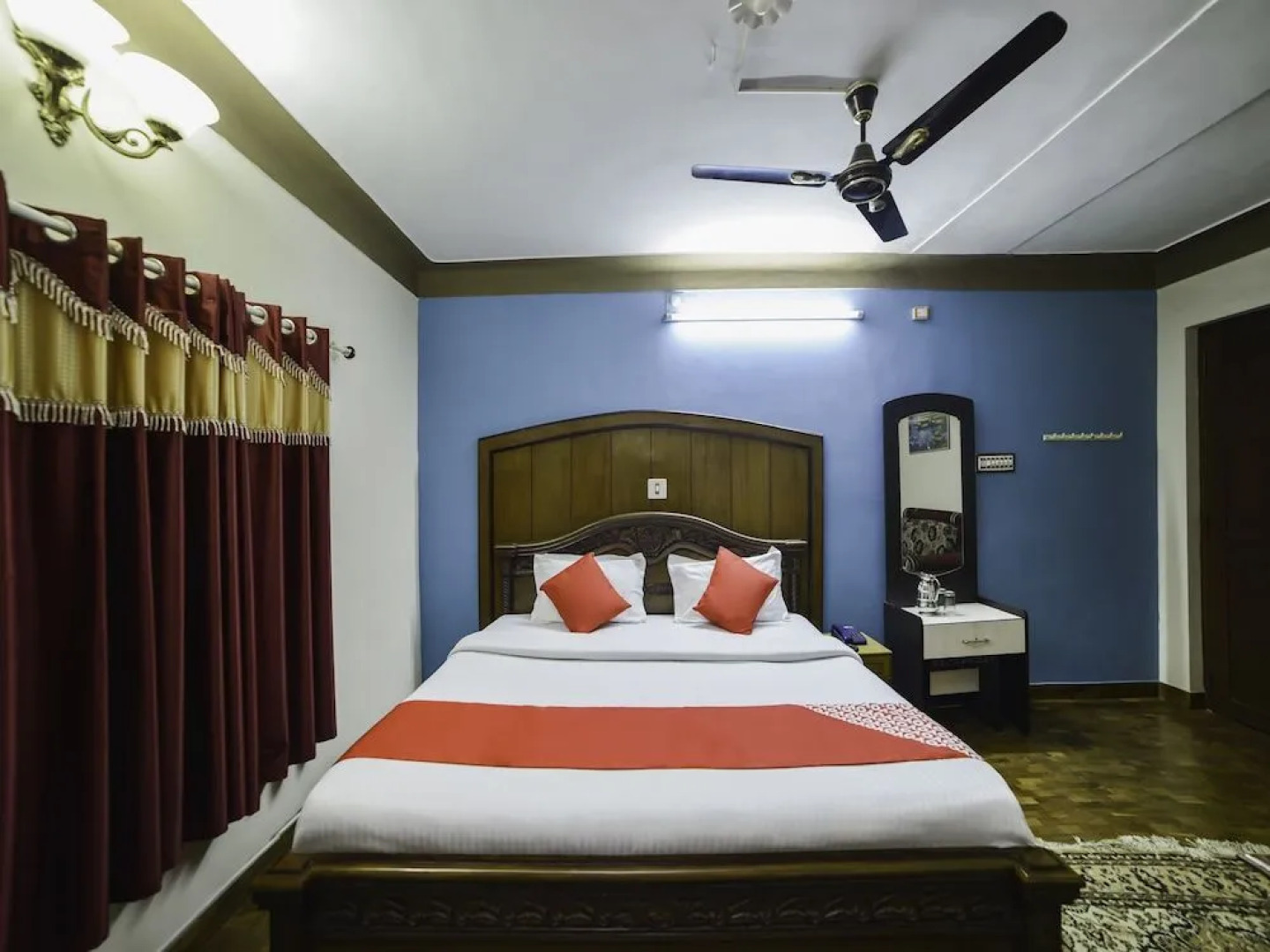 OYO 28641 Vijaya Deepa Guest House