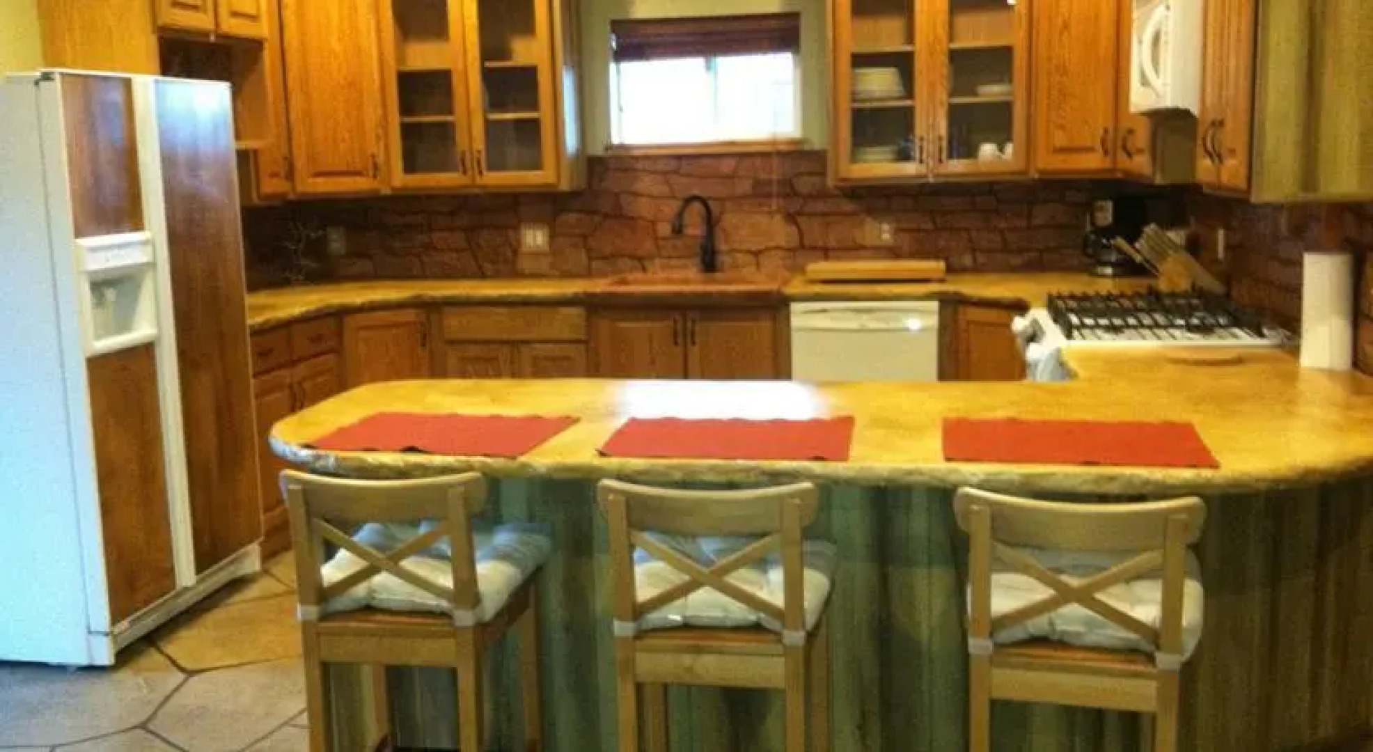 Midway Nightly Cottages