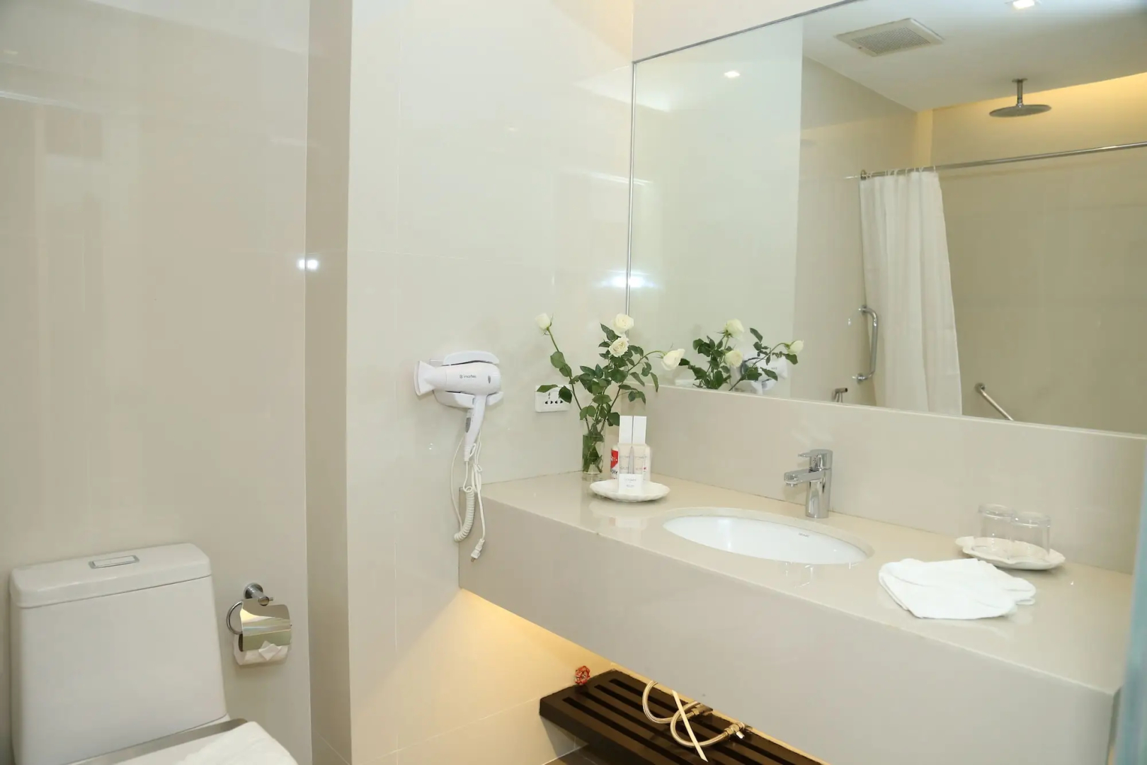 Arterra Hotel and Resort