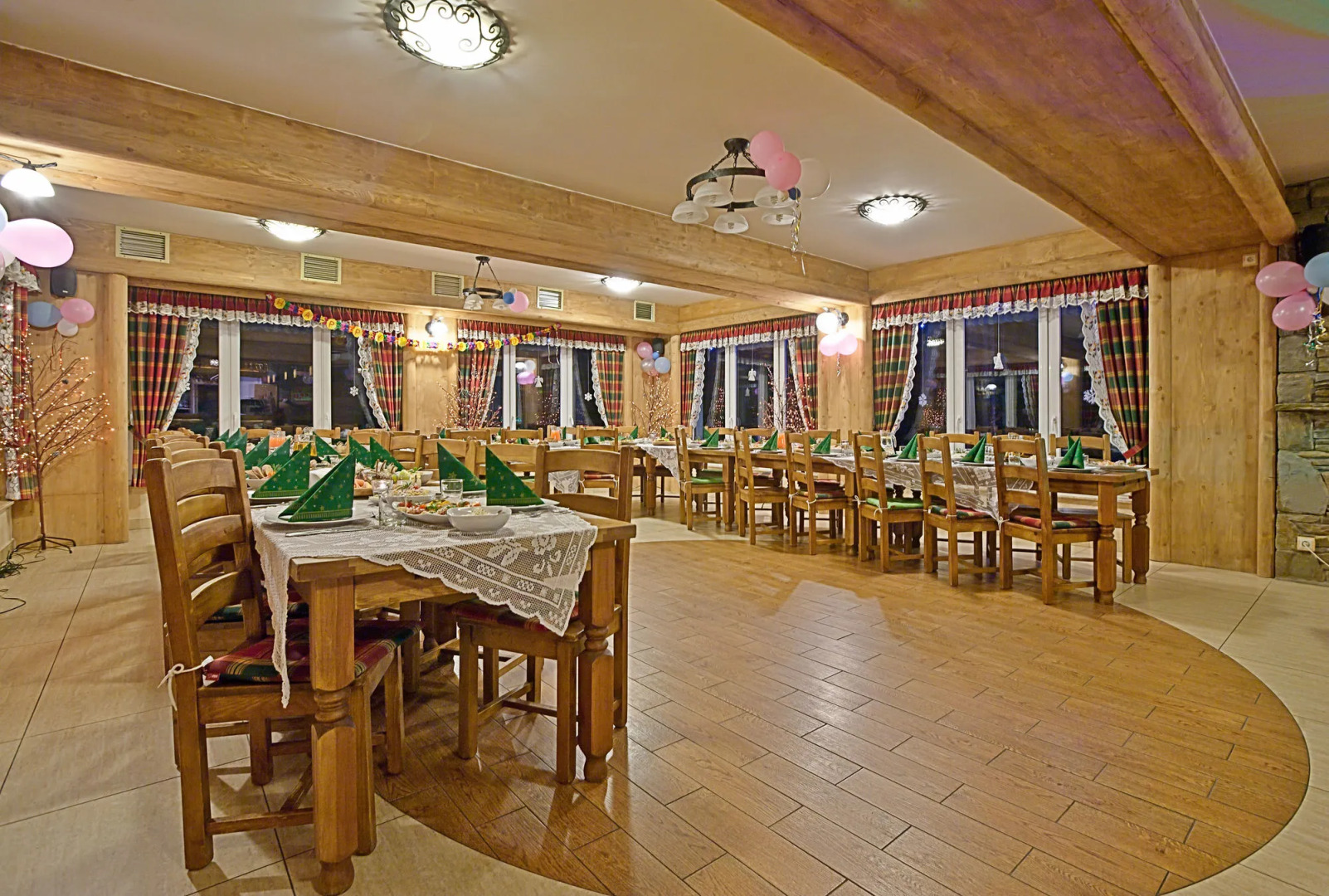 Helan Family & Garden