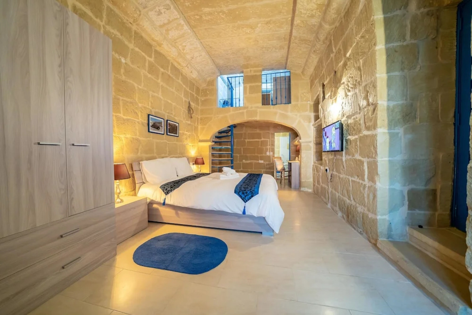 Ta' Pinu B&B