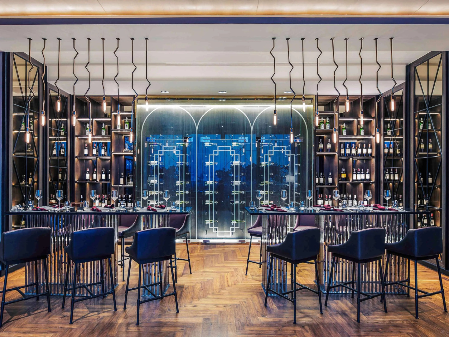 Отель Mercure Bangkok Makkasan