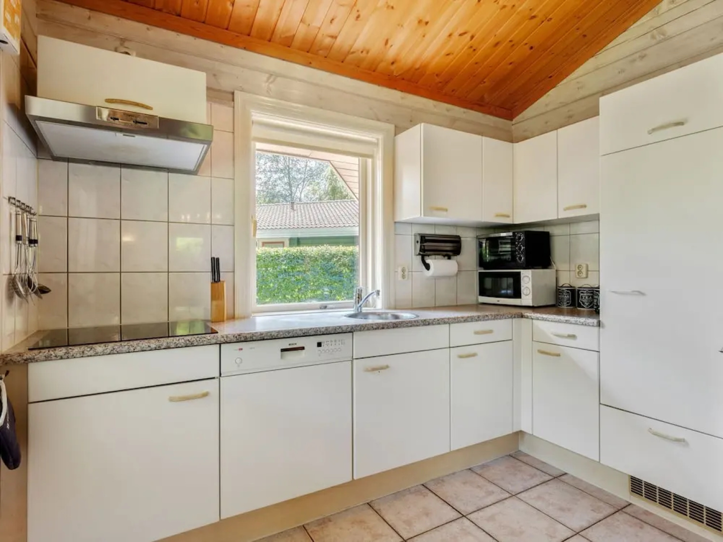 Chalet in Hulshorst Near Lake