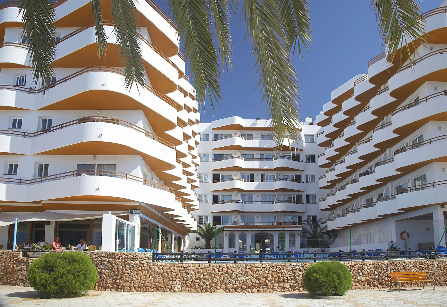 Apartamentos Mar y Playa