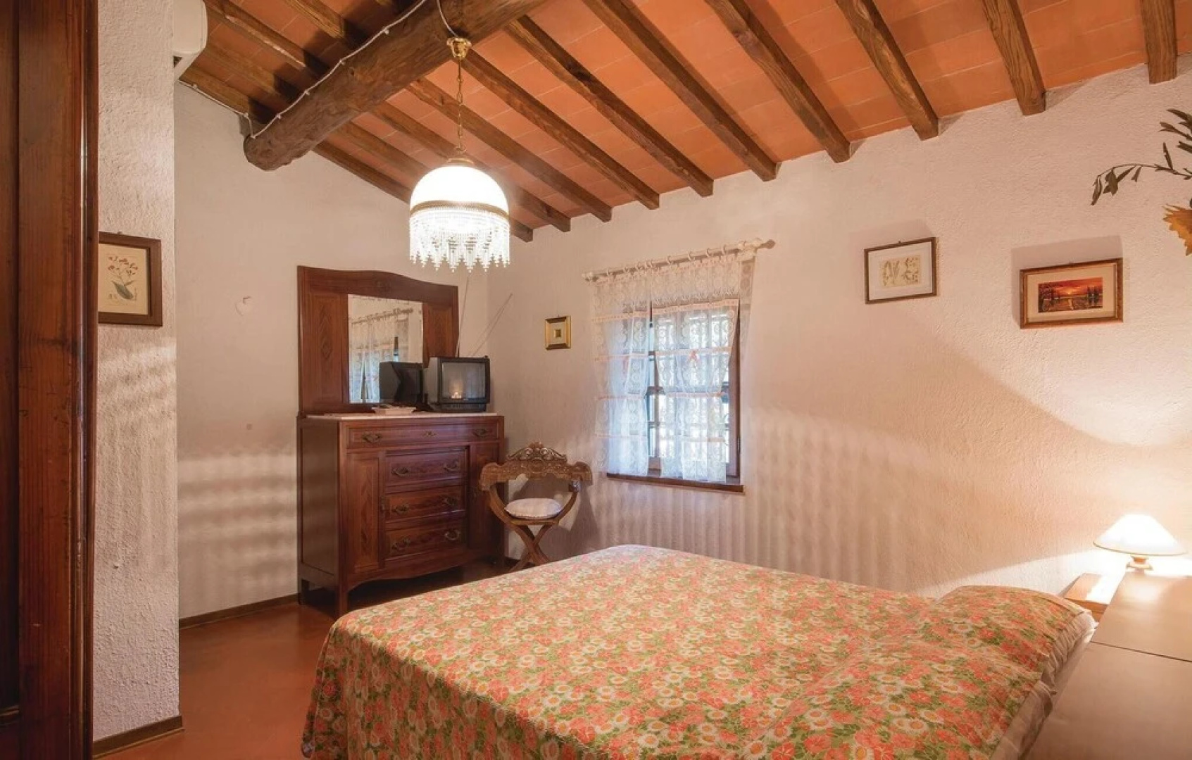 Nice Home in Uzzano Pt With 3 Bedrooms, Wifi and Outdoor Swimming Pool