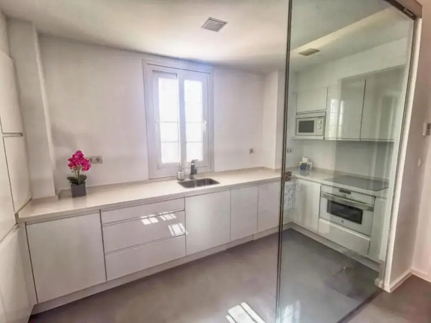 Leo Apartamentos San Bruno