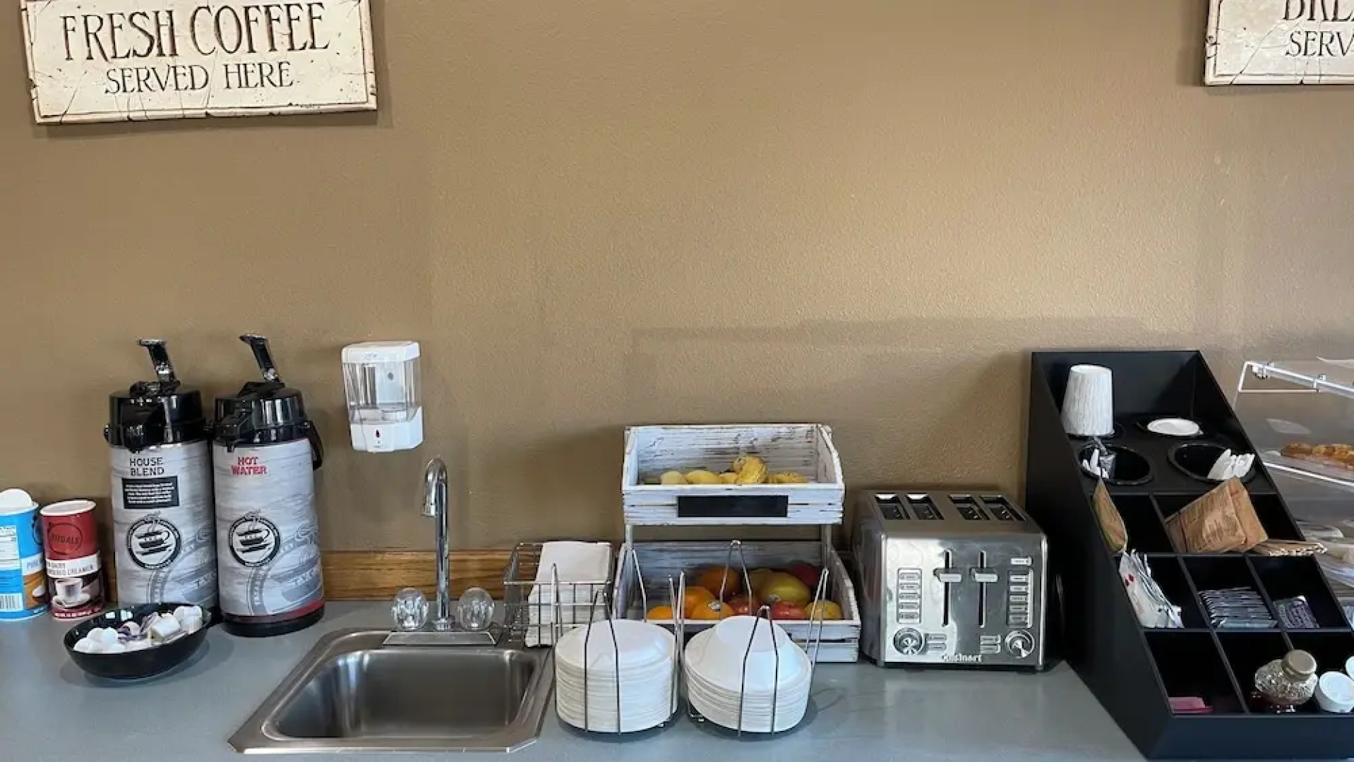 Morgan Inn And Suites