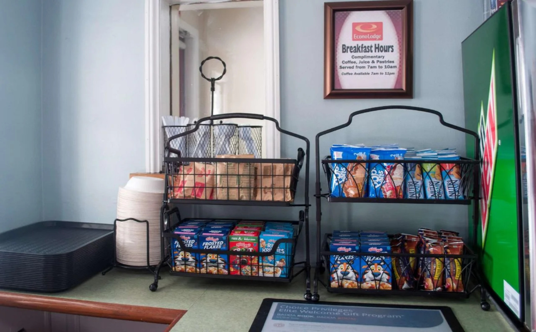 Econo Lodge Inn & Suites Sandusky South