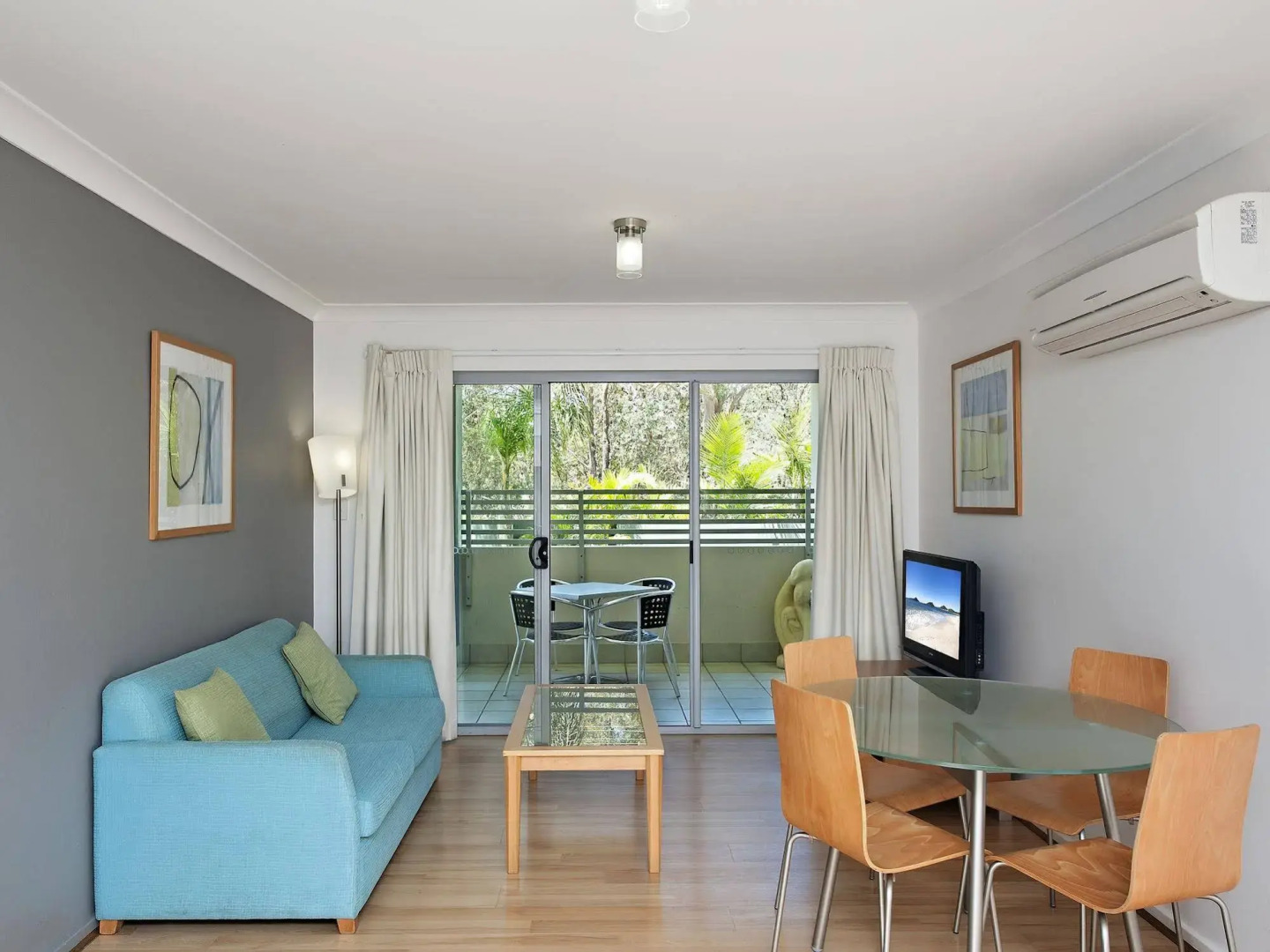 Shoal Bay Beachclub Apartments