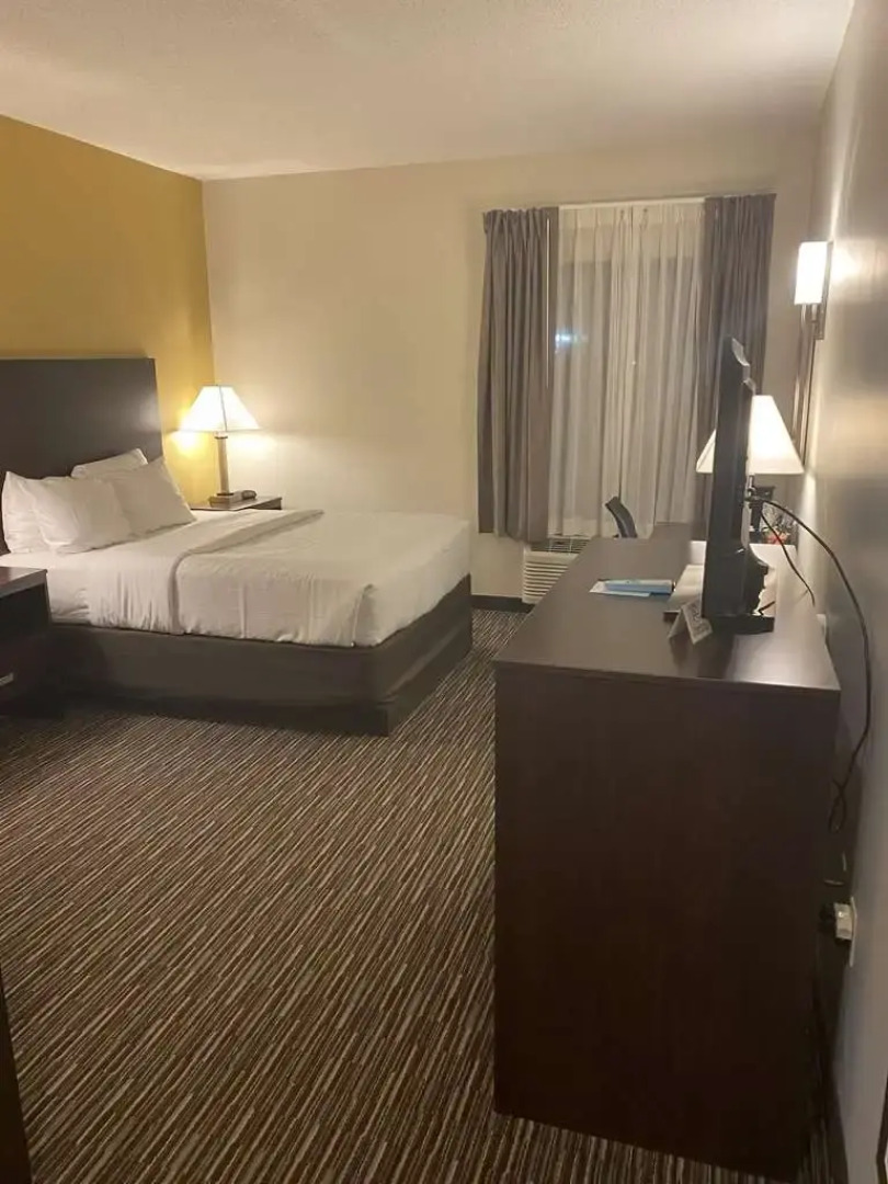 SureStay Hotel by Best Western Grayson