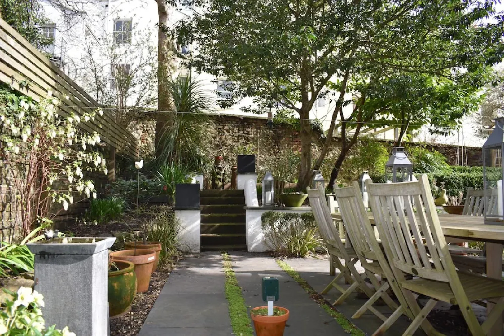 2 Bedroom Apartment With Garden in Brighton