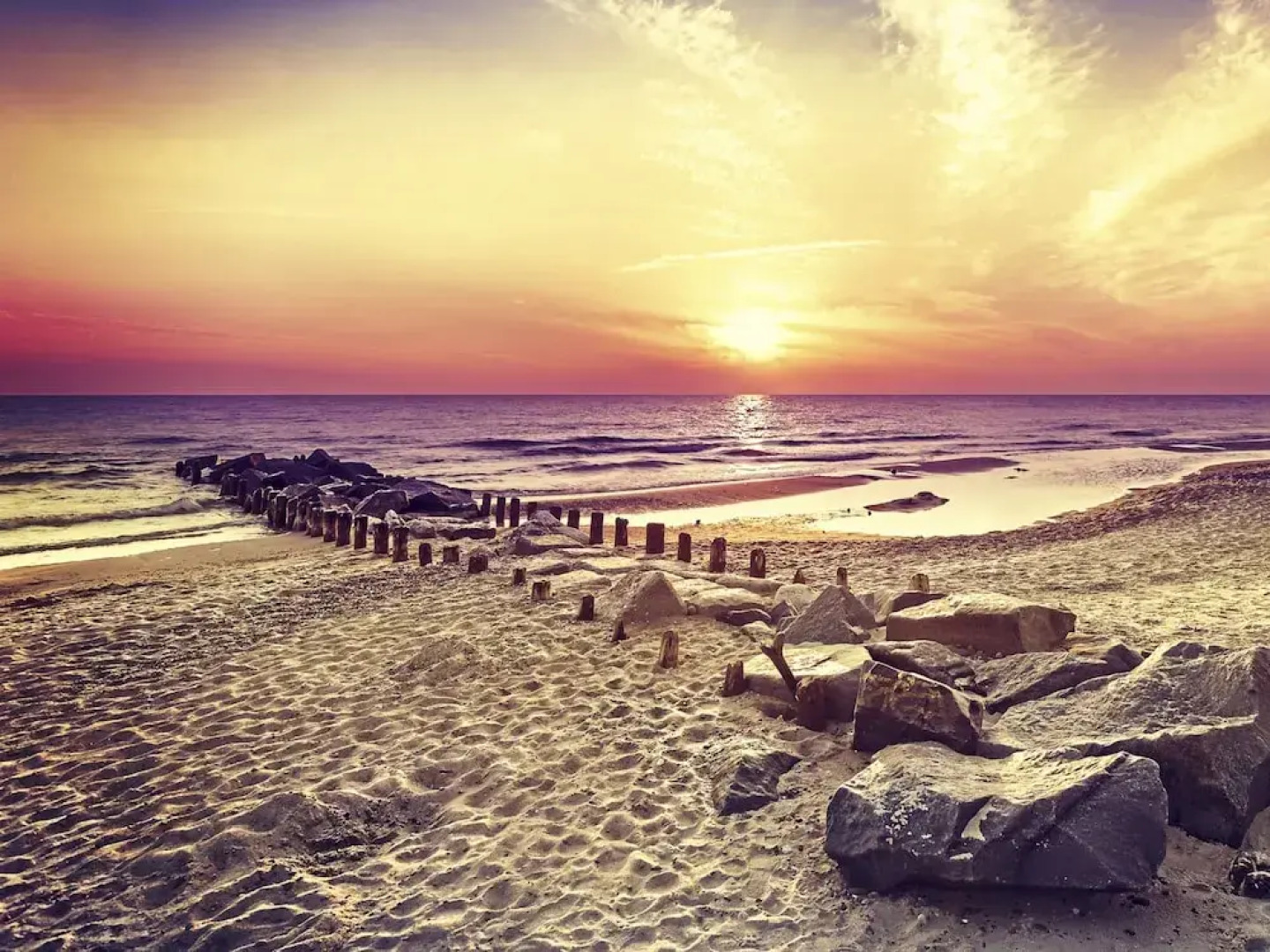 Bungalow With a Sunny Terrace