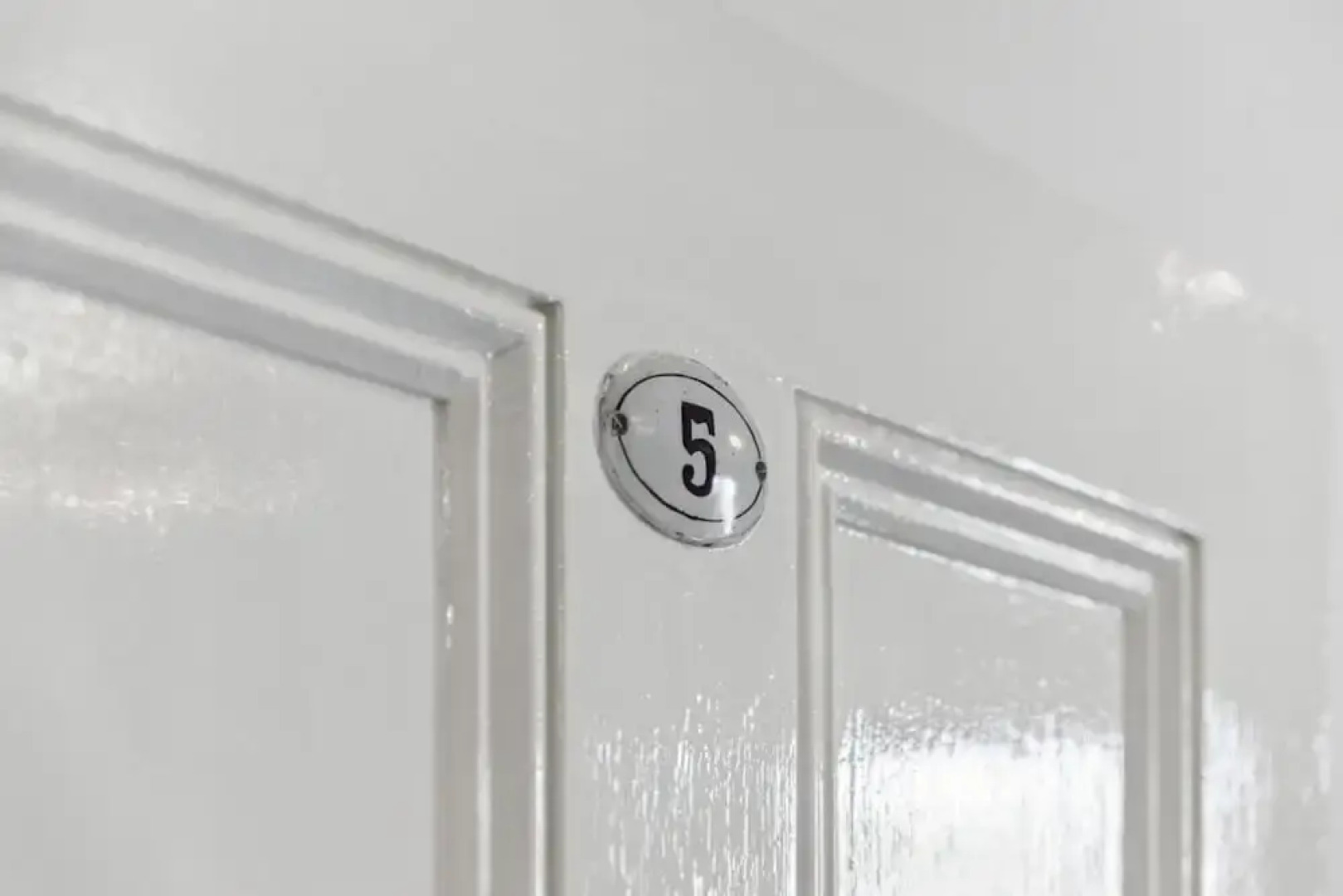 Ye Olde St Leonards Hotel Pet Friendly Sleeps 9