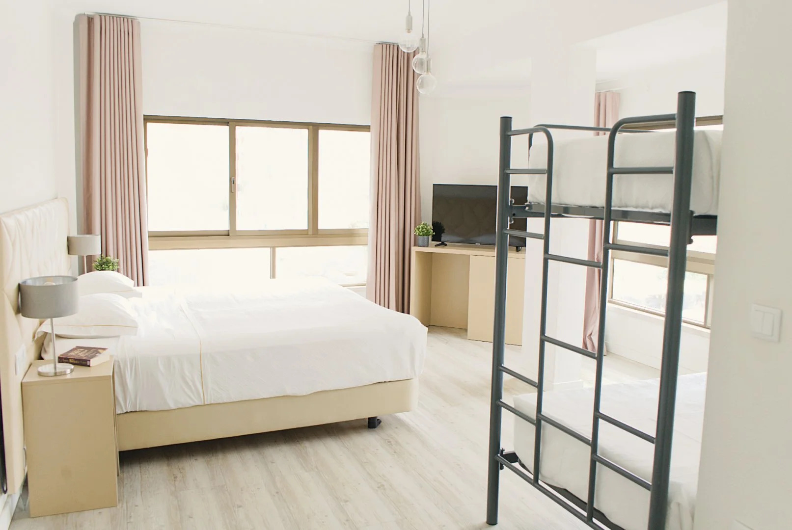 Отель WOT Costa da Caparica Soul