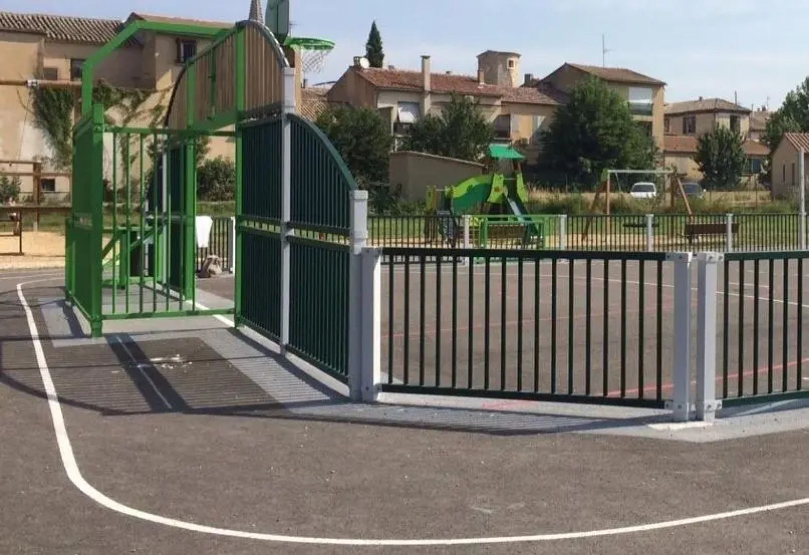 Le Calme Et la Tranquilite a 15 Minutes D'avignon