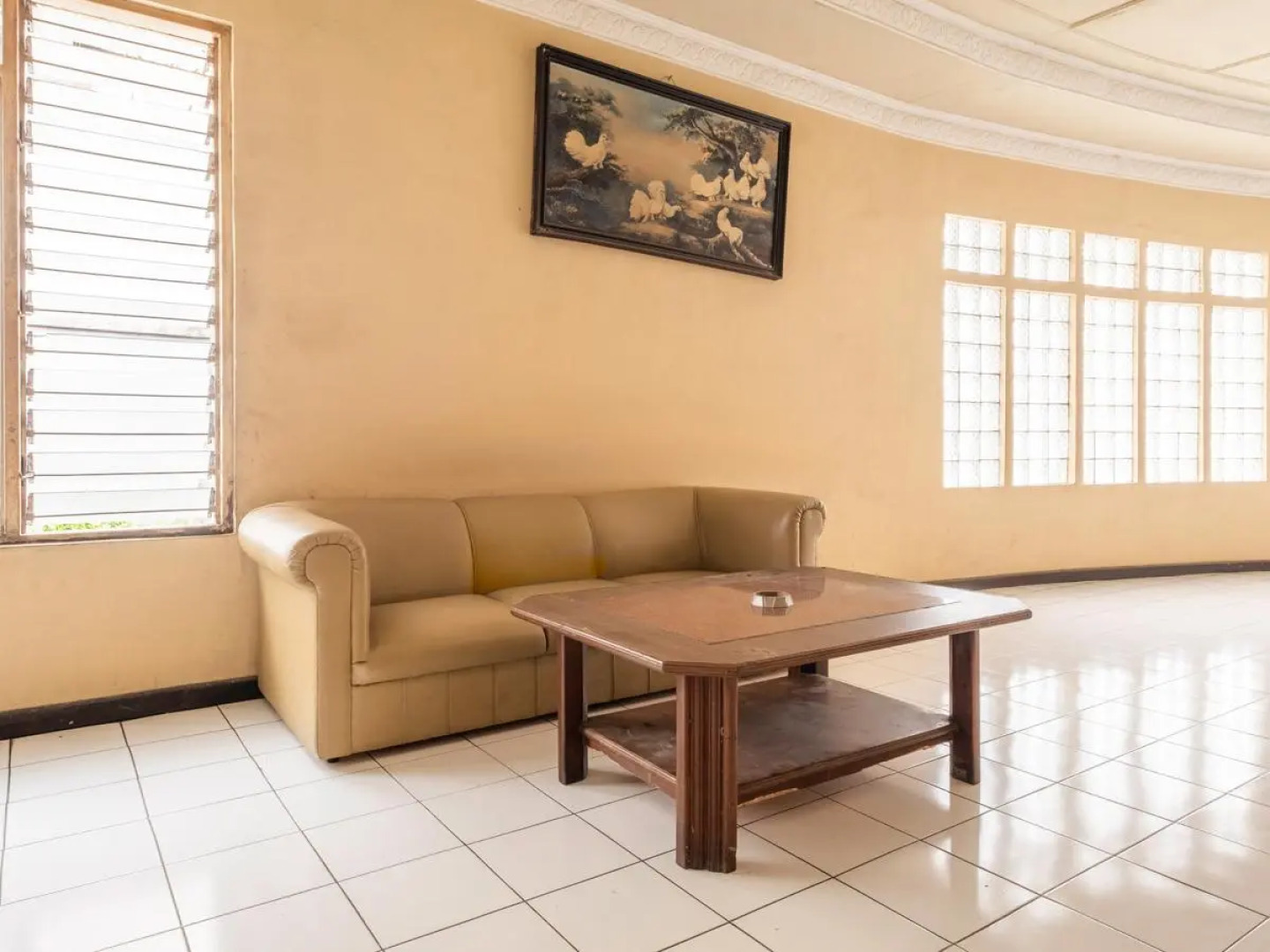 SPOT ON 2341 Hotel Padjajaran 2