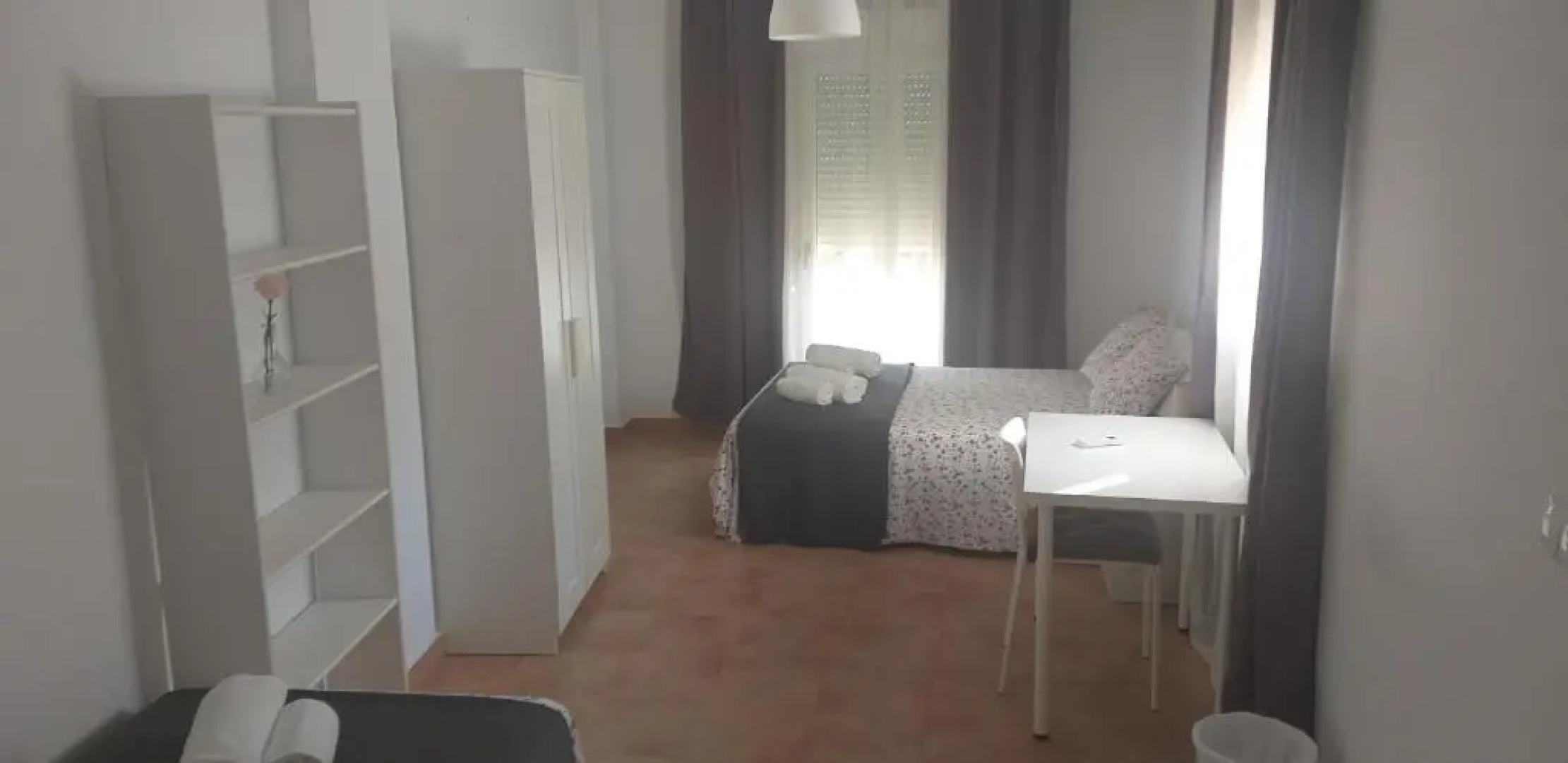 C&BLOLA - Habitacion independiente con baño privado y aire acondicionado - Minimo 3 dias