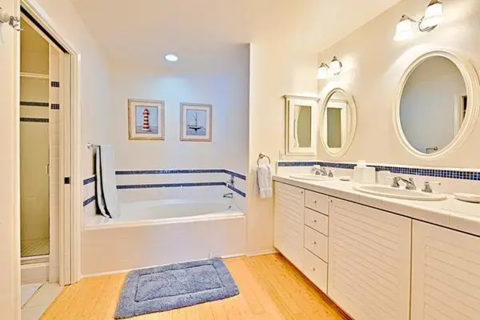 27 Song Solana Seascape