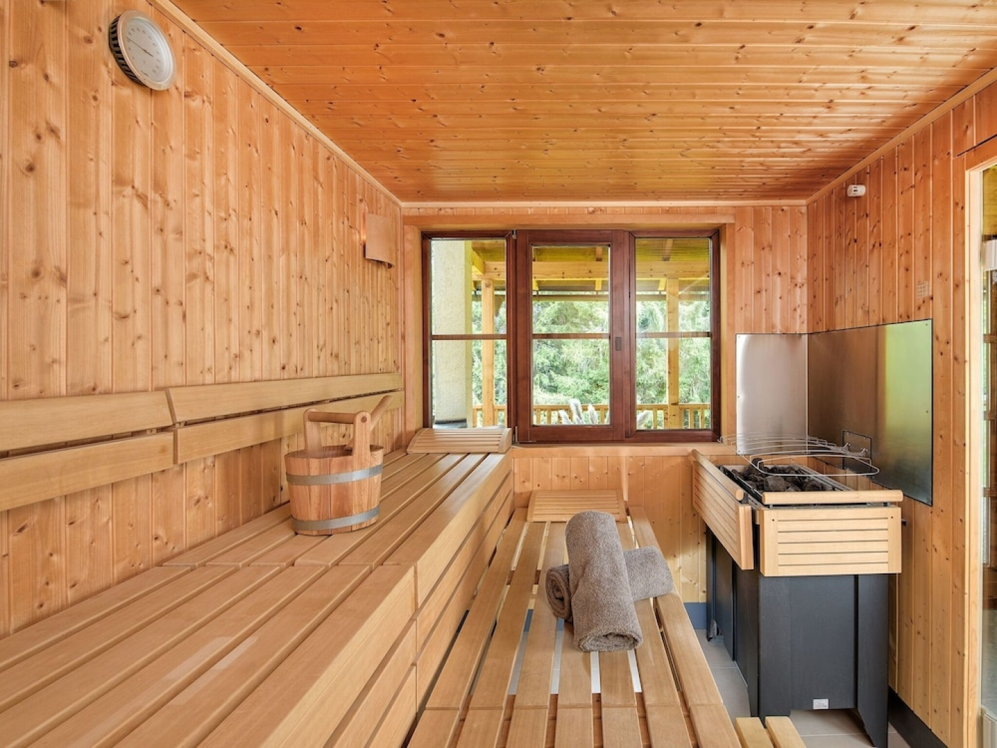 Lovely Apartment on the Ossiacher See With Wellness