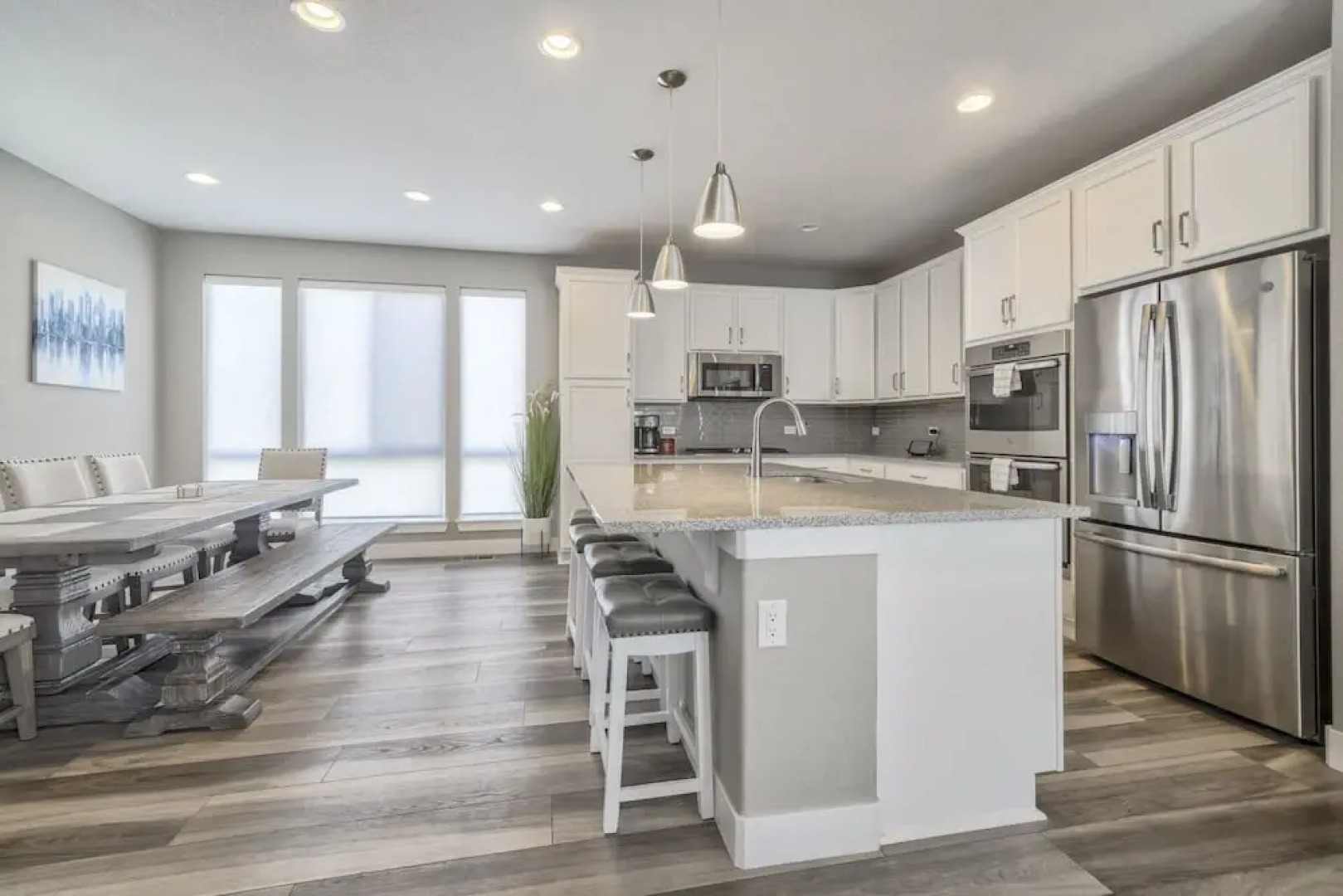 3BD Rooftop Lounge Restaurants & Parks