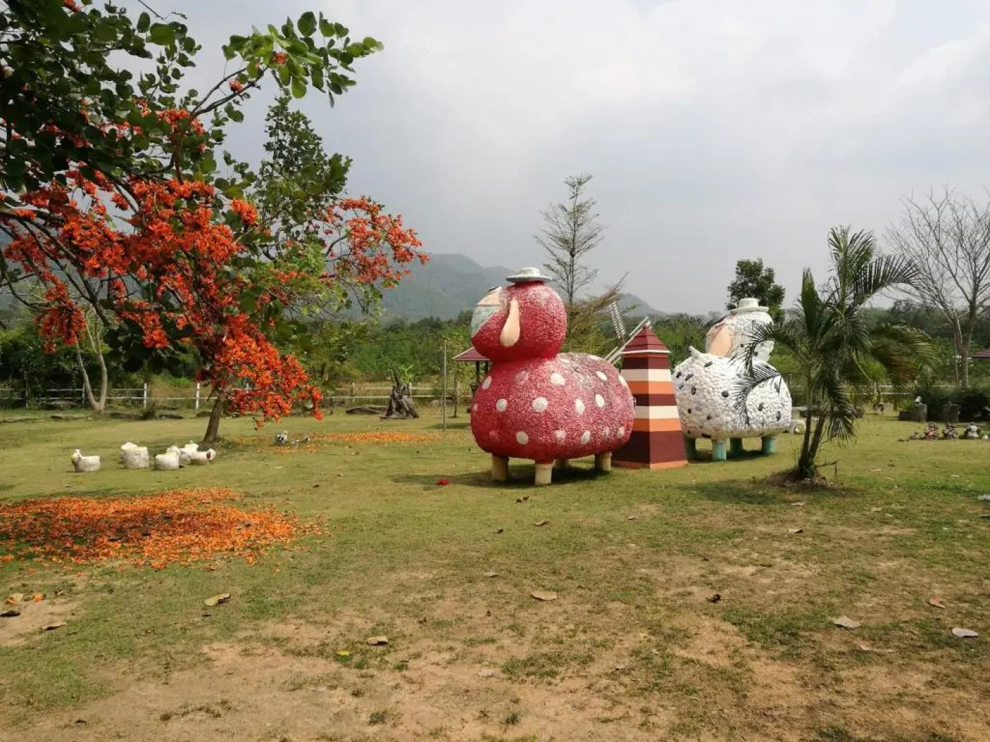Baan Rai Pray Rung Kaeng Krachan