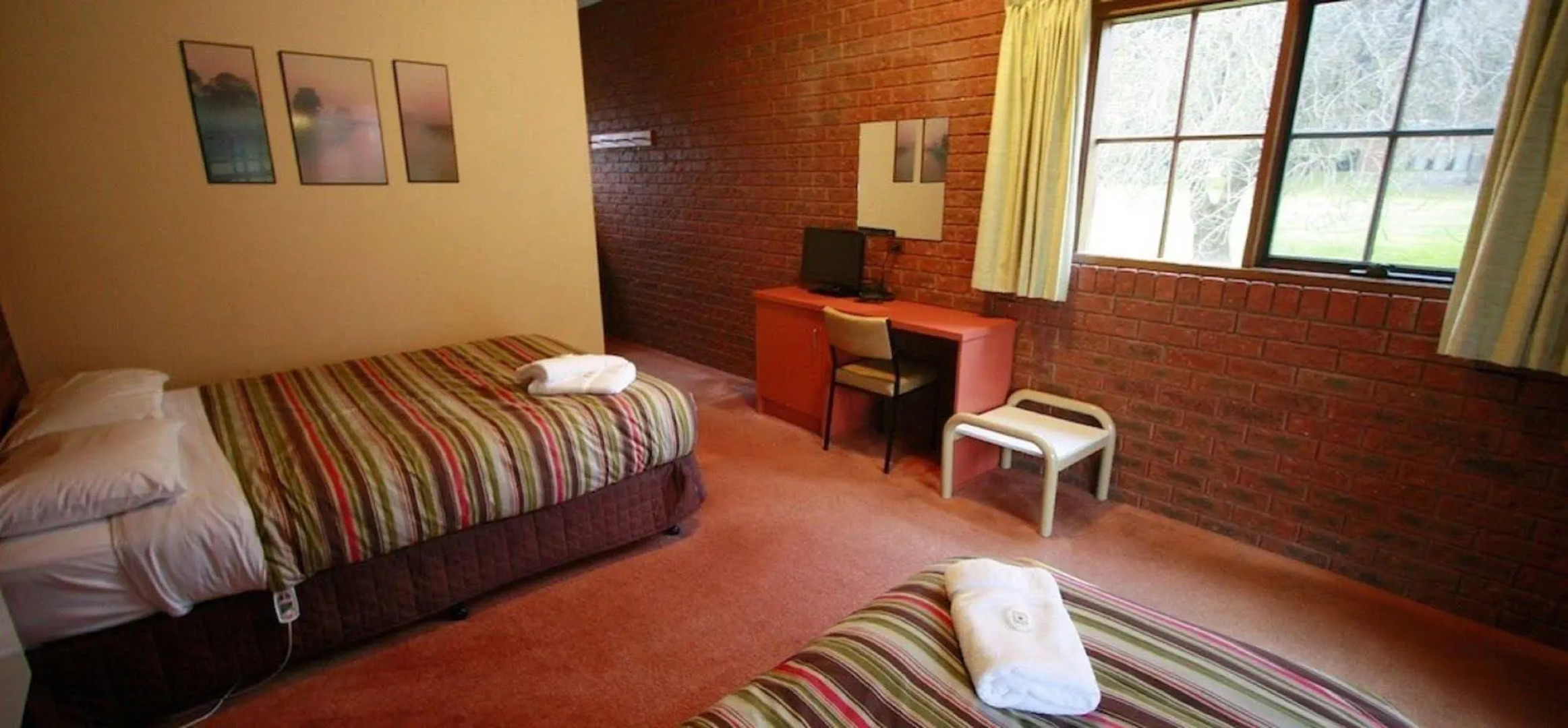 Harrietville Snowline Hotel