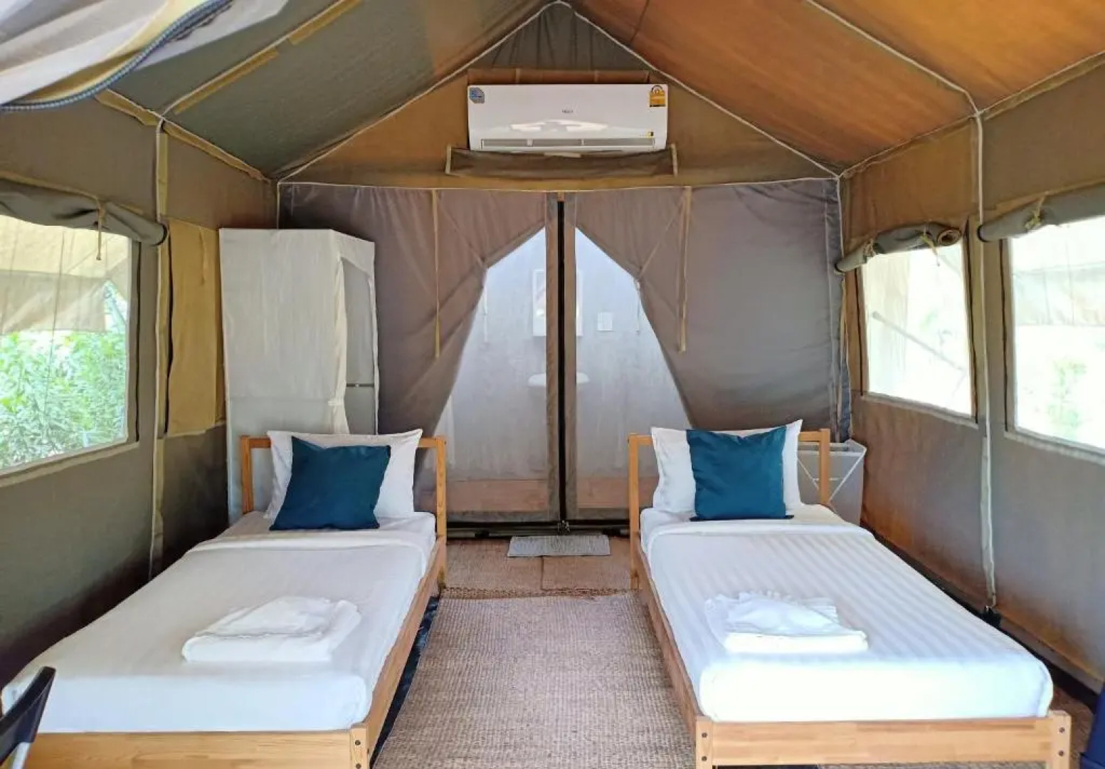 Naivacha Tent Koh Mak