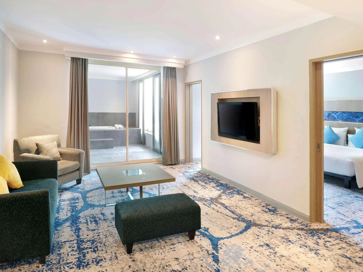 Novotel Jakarta Mangga Dua Square Hotel