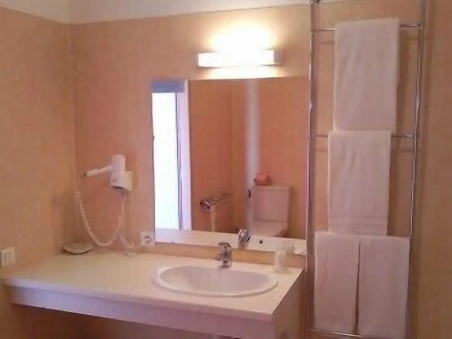 Logis Lauberge Du Quercy Blanc