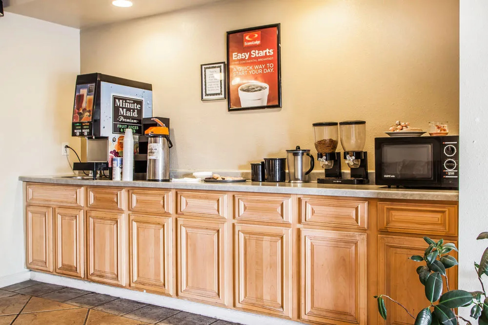 Econo Lodge Inn & Suites Granite City