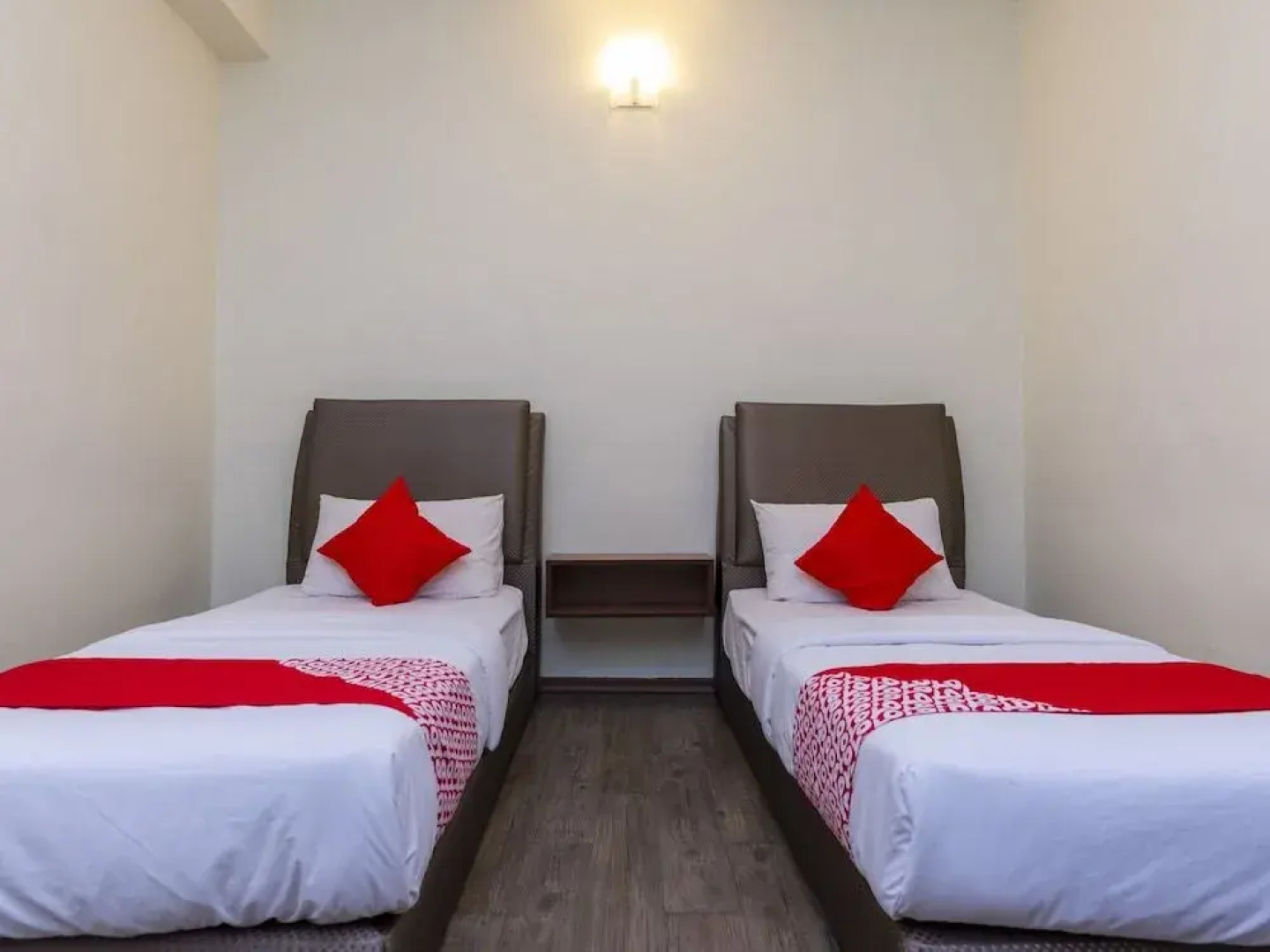 OYO 960 I Harmony Hotel