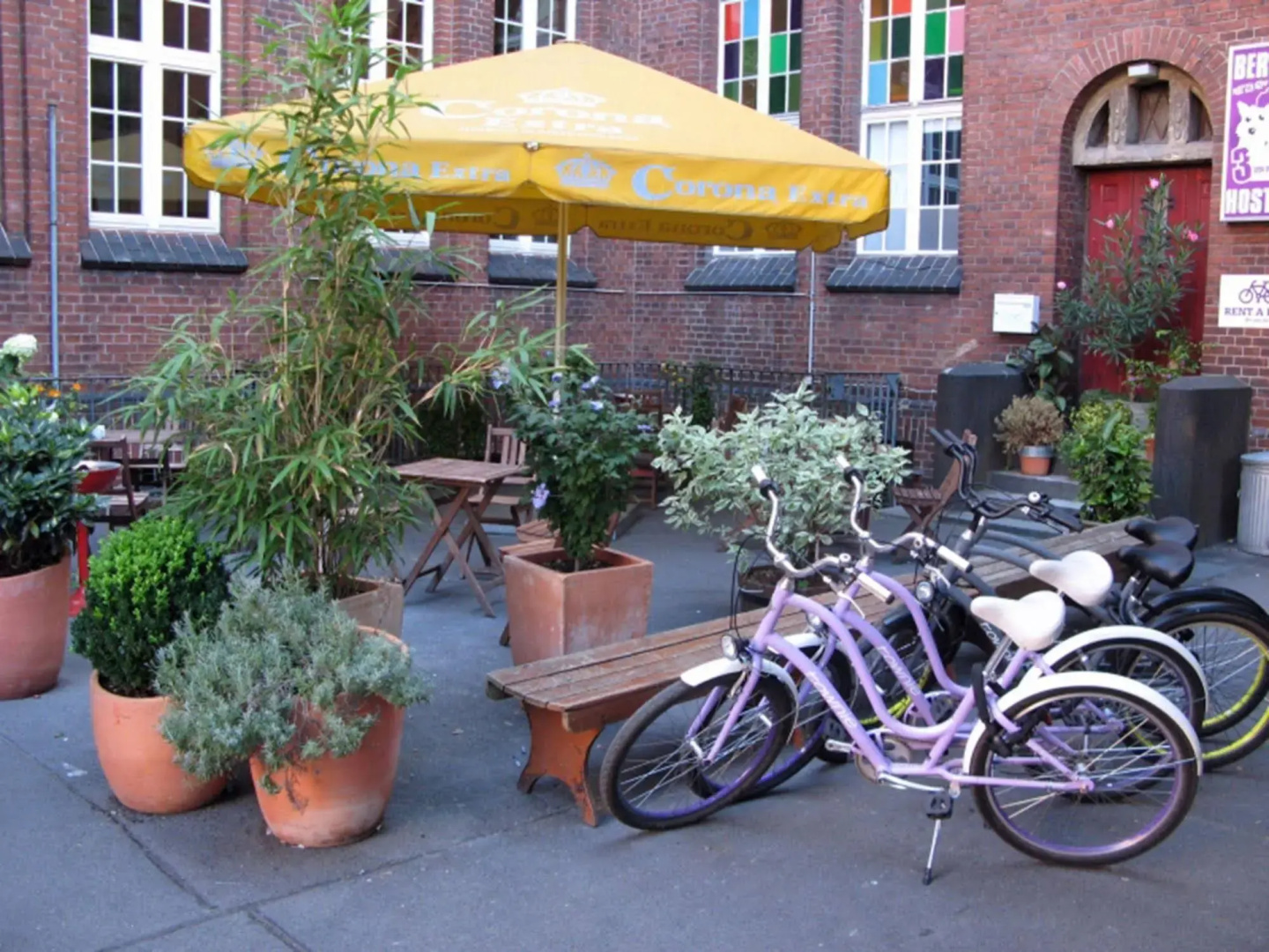 Three Little Pigs Hostel Berlin