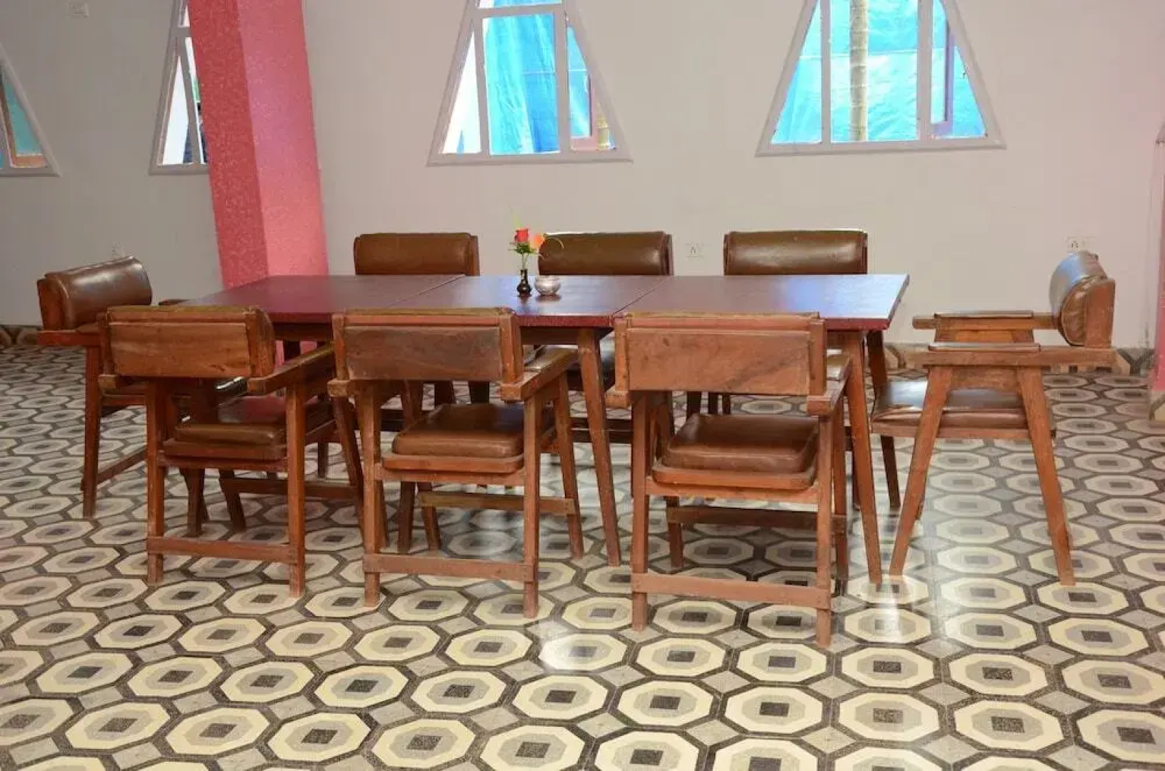 Molyma Resorts